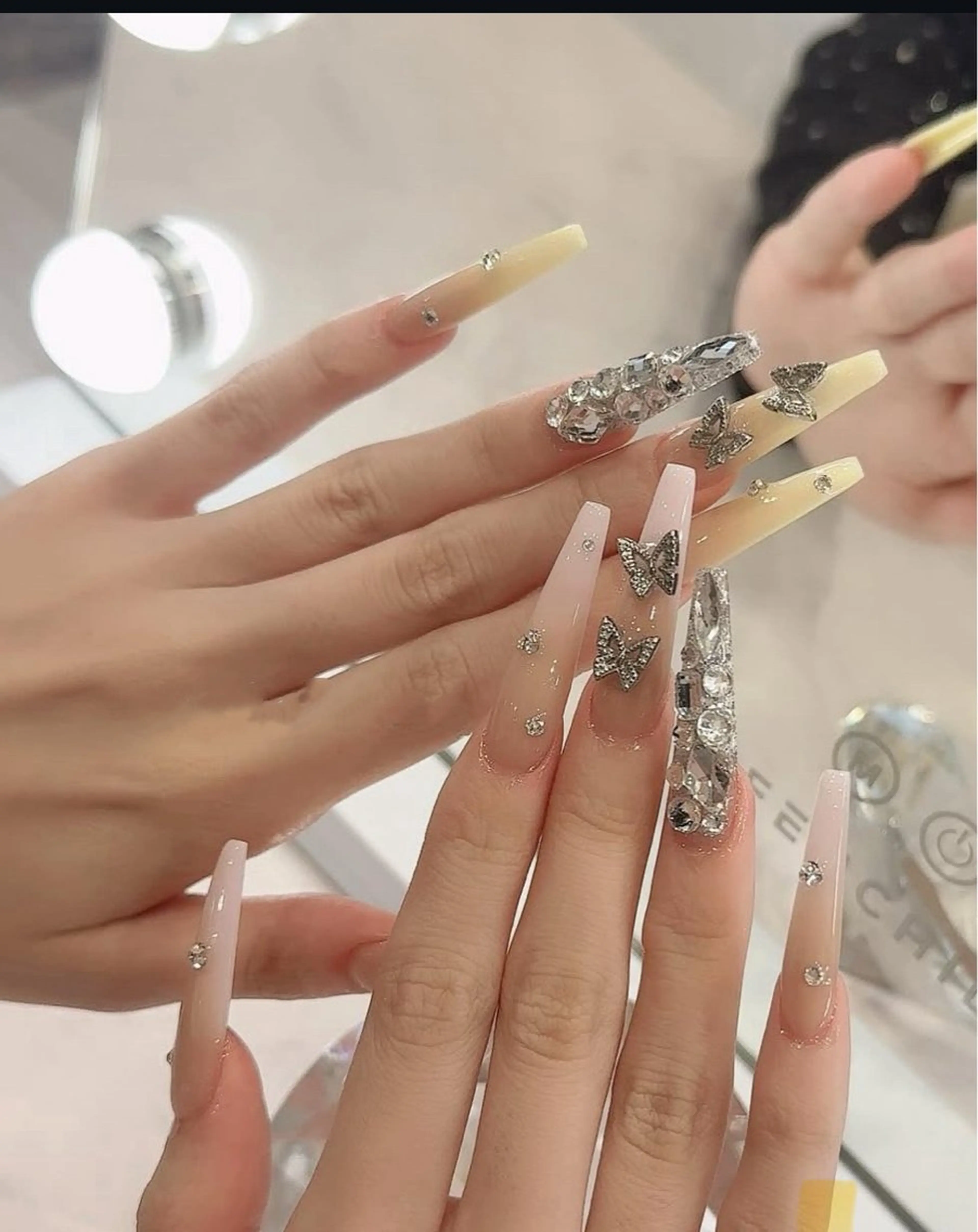 🌟10本チップスカルプ長さ出し 4本パーツ付け放題120分 ¥12690の写真