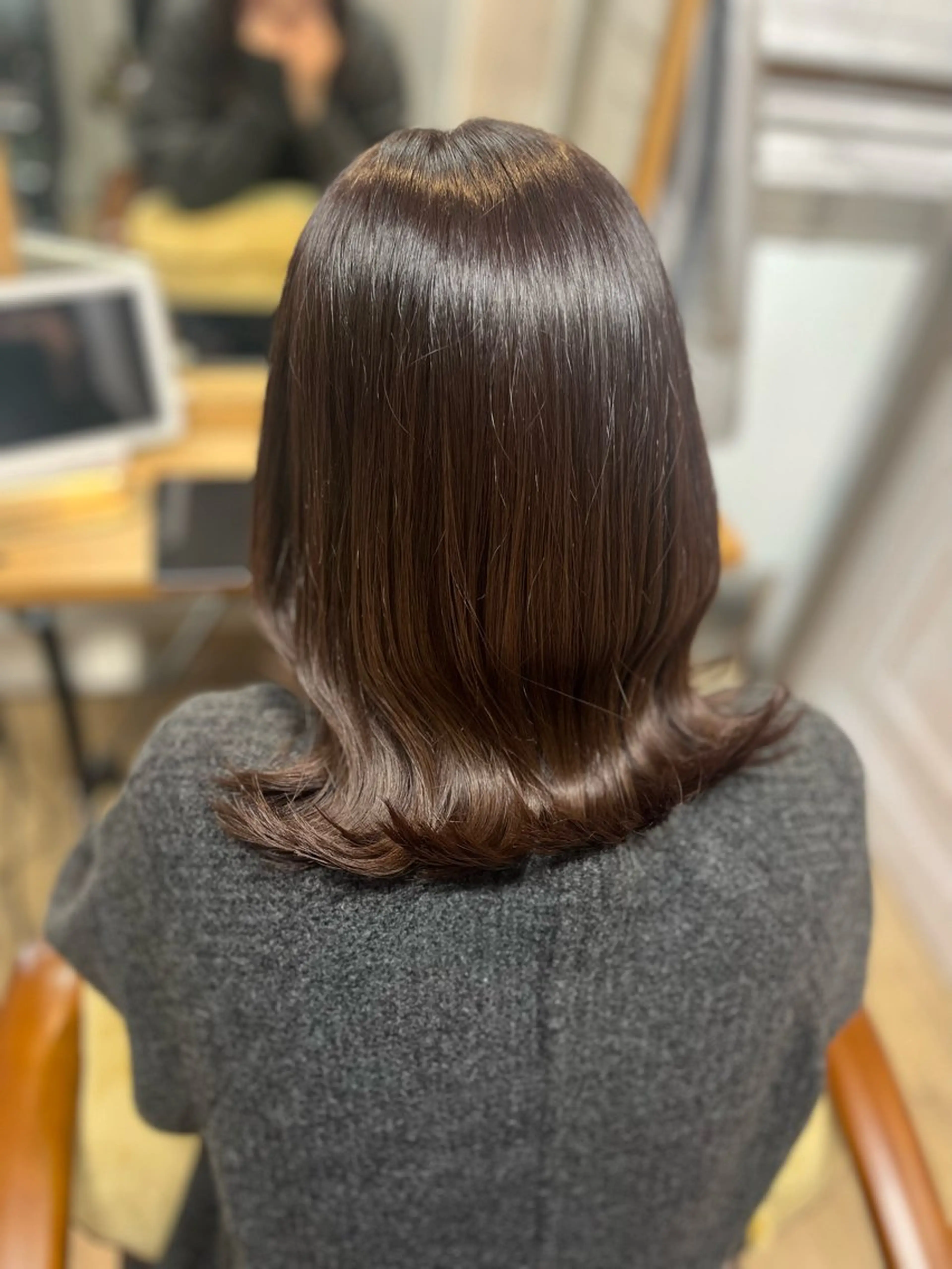 ミディアム カラー 艶髪🌈ムラカミ サキのヘアスタイル