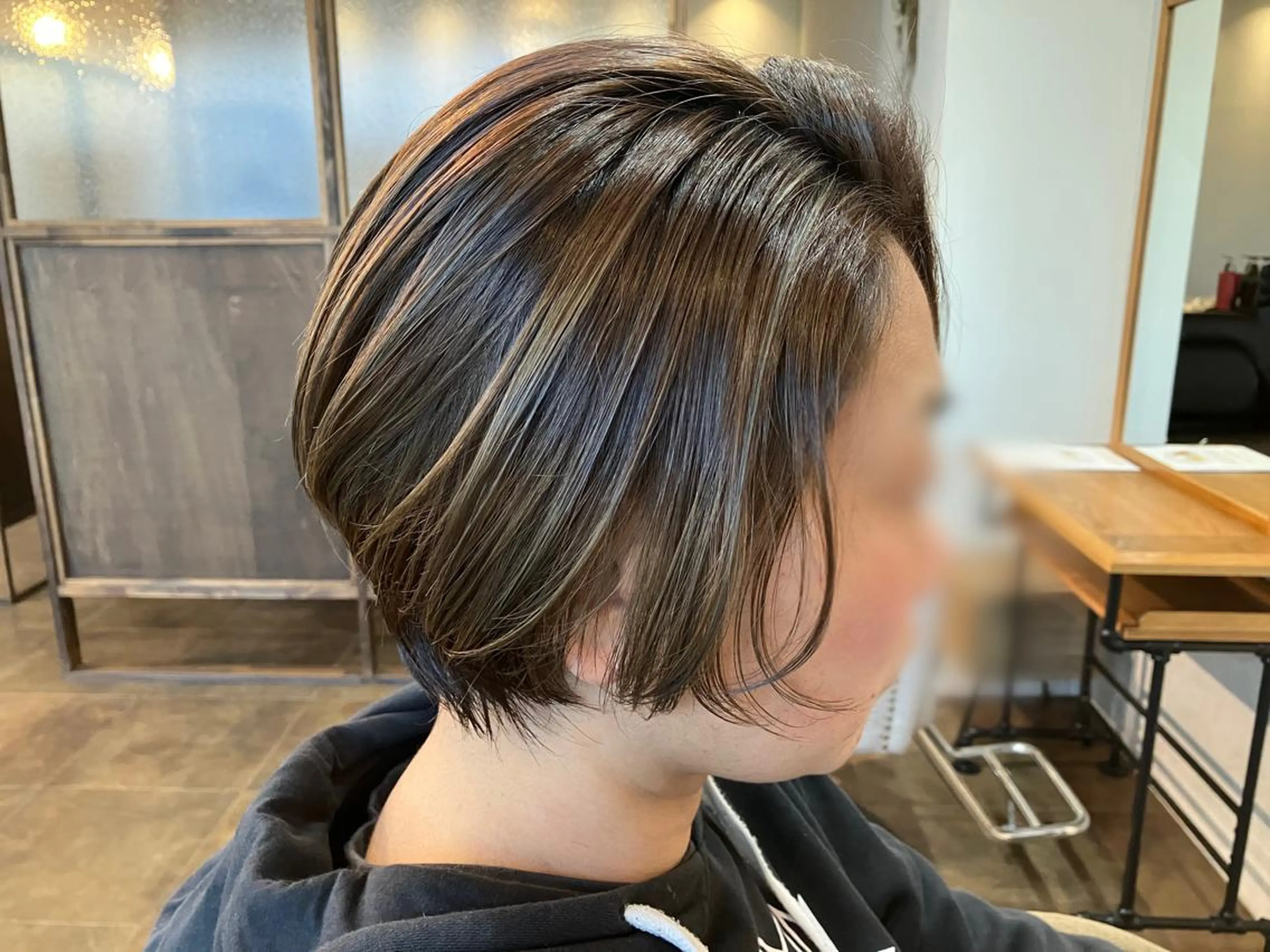 ショート カラー グレージュ ハイライトカラー ハイライト Hair&Make Nahoのマツエク・マツパデザイン