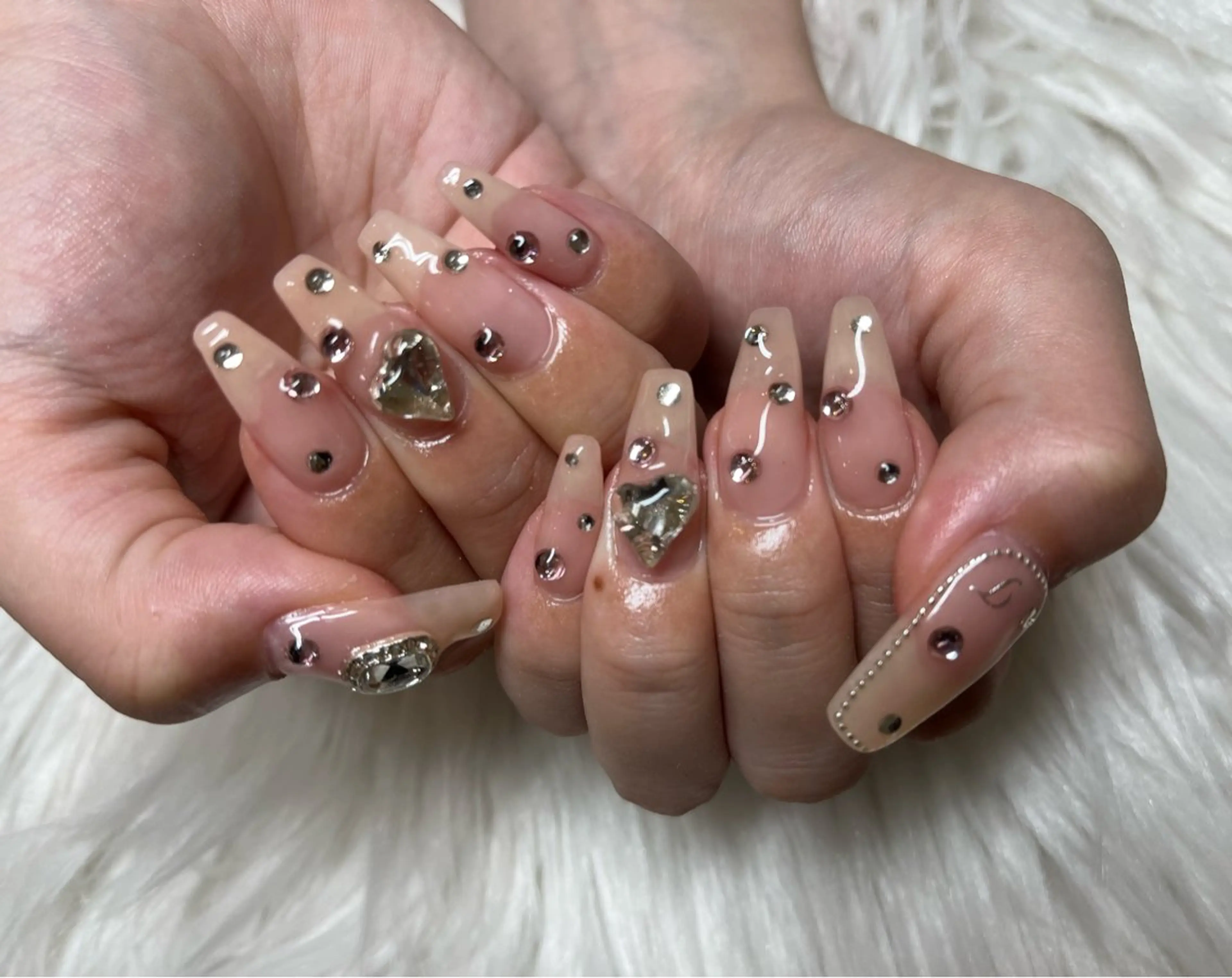 ネイル ハンドネイル SOARE🤍 🤍のネイルデザイン