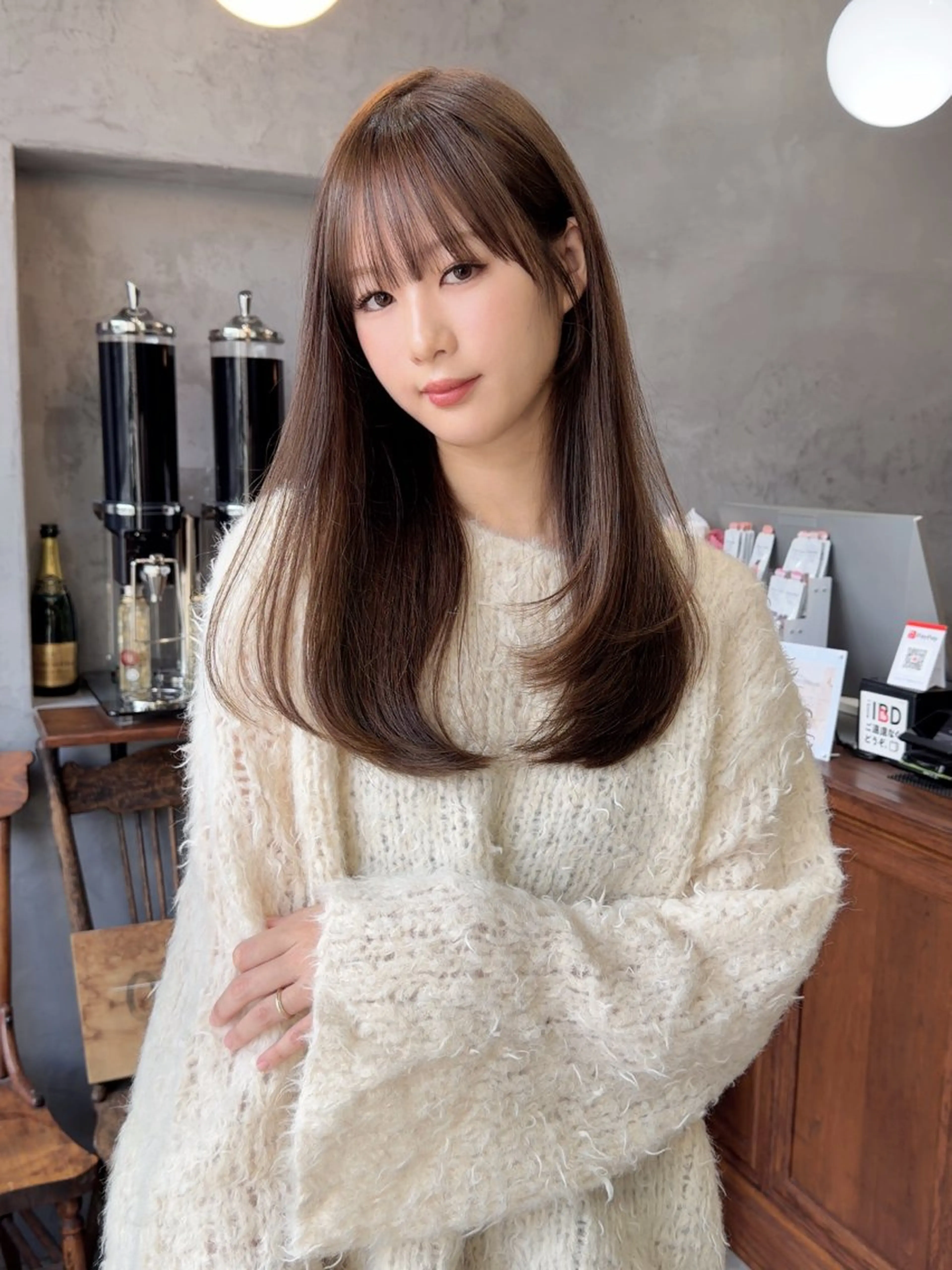 セミロング カット 縮毛矯正 トリートメント 廣瀬双葉 トップスタイリストのヘアスタイル