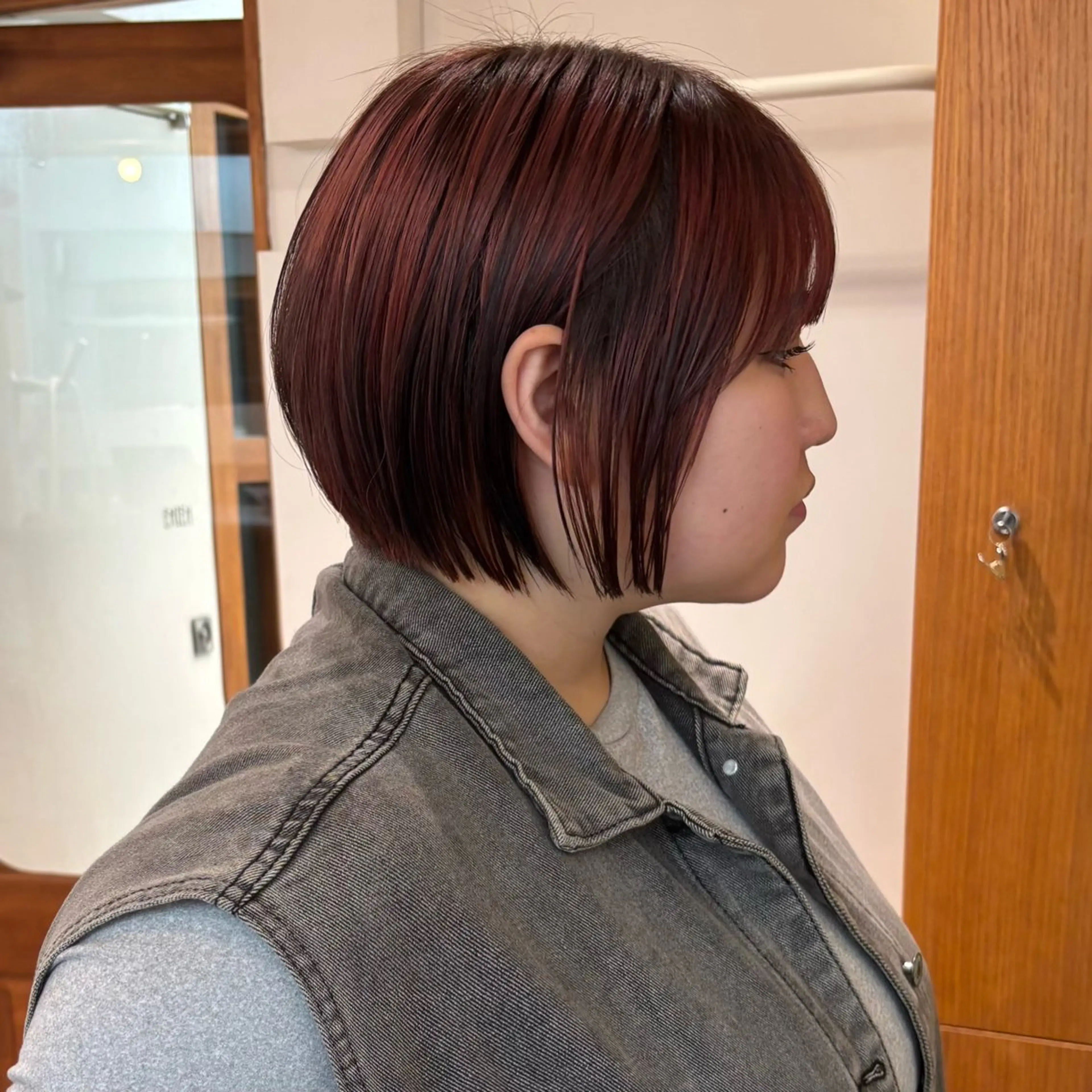 ショート カラー ショートボブ ボブ ショートヘア ENIEN MAKE’S 立川所属・ミカ💫/パーマ/ ニュアンスパーマのヘアスタイル