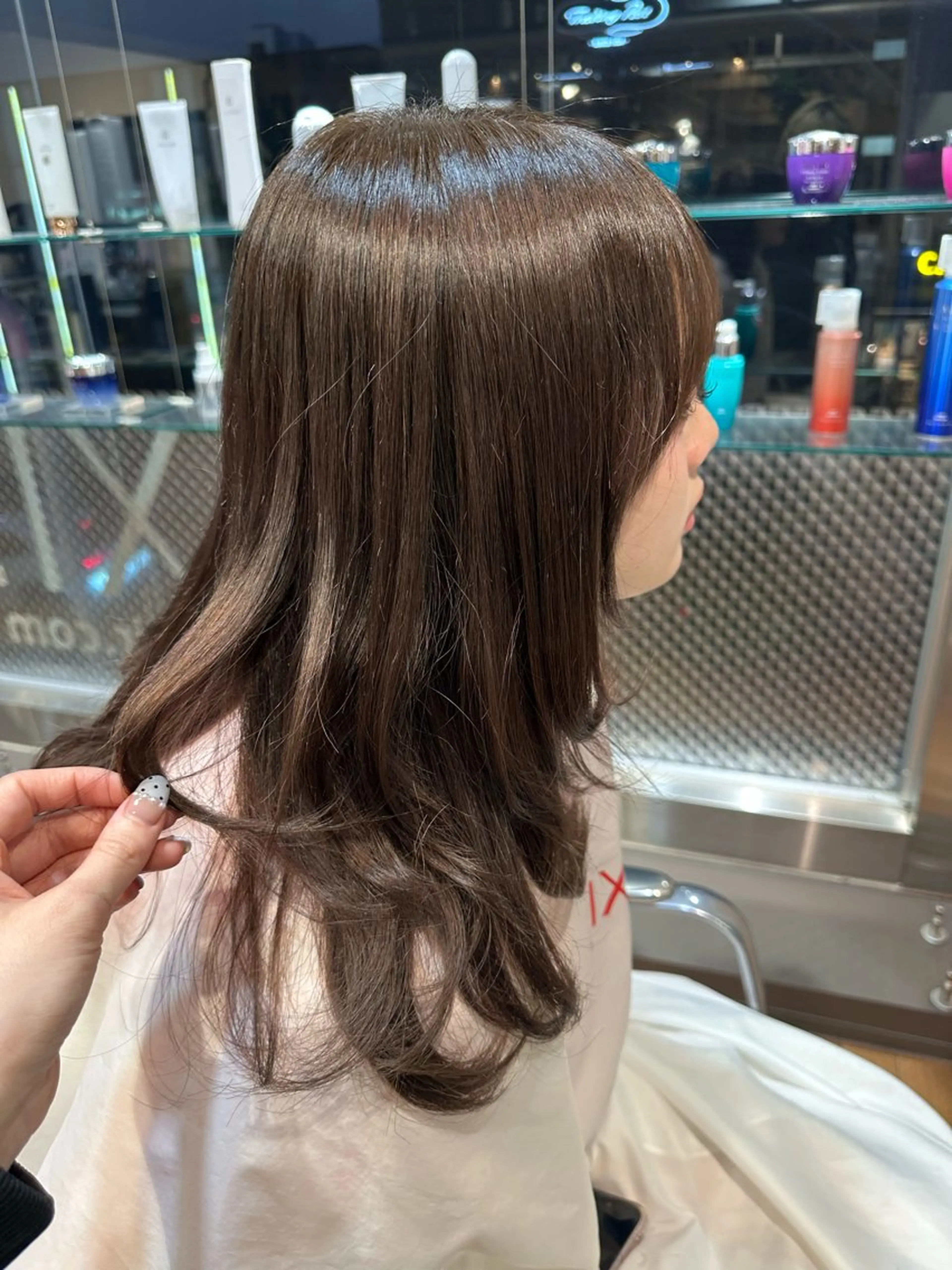 ロング カラー ヘアカラー 'axis hinaのヘアスタイル