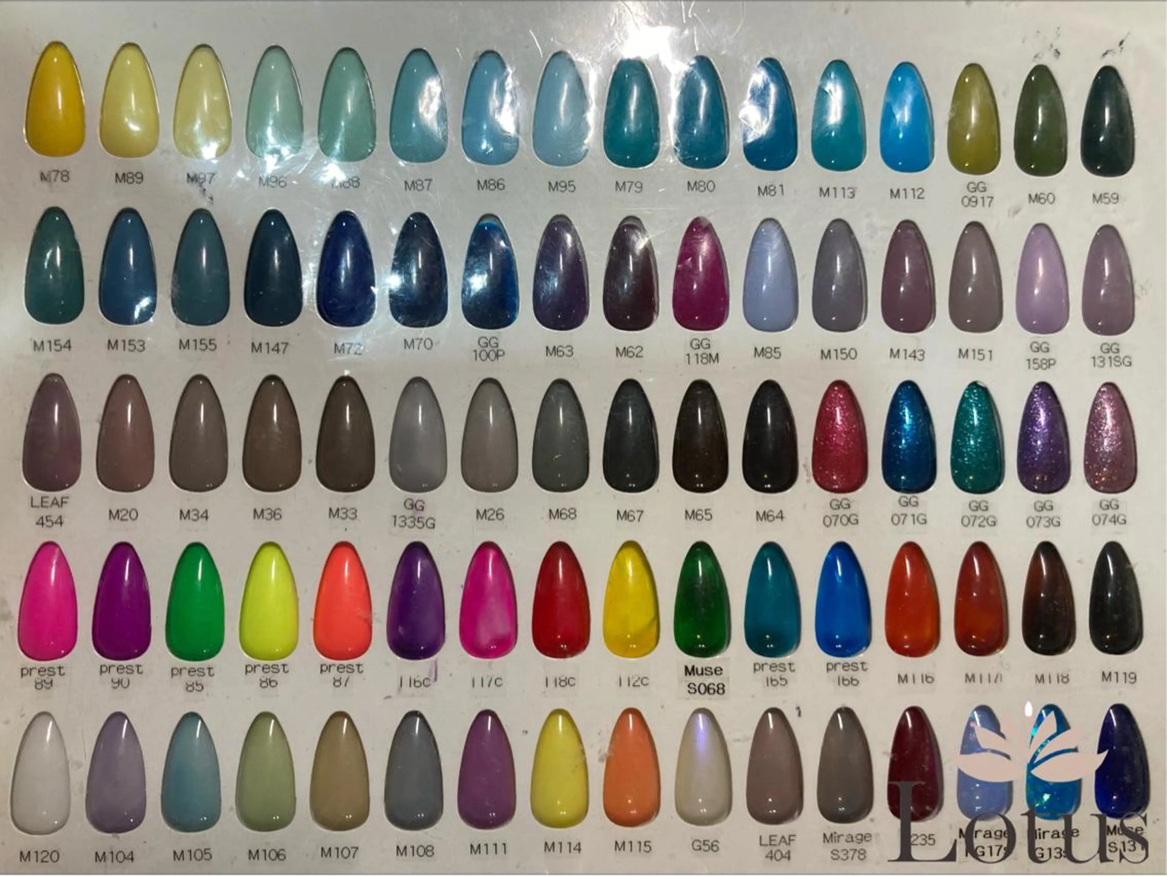 ネイル elu しみずのネイルデザイン