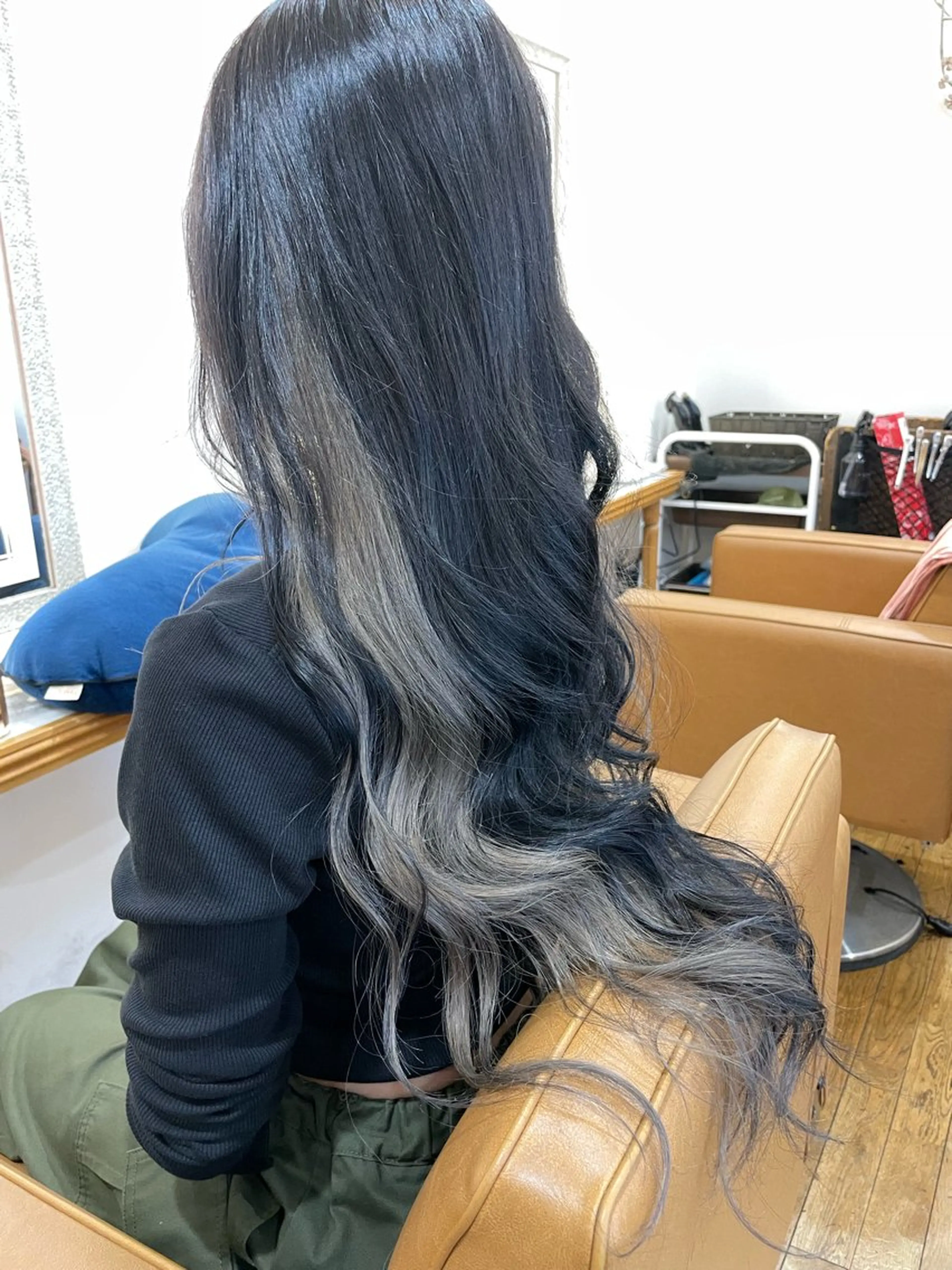 ロング ヘアカラー ブリーチ毛矯正.髪質 改善.髪にドラマをのヘアスタイル