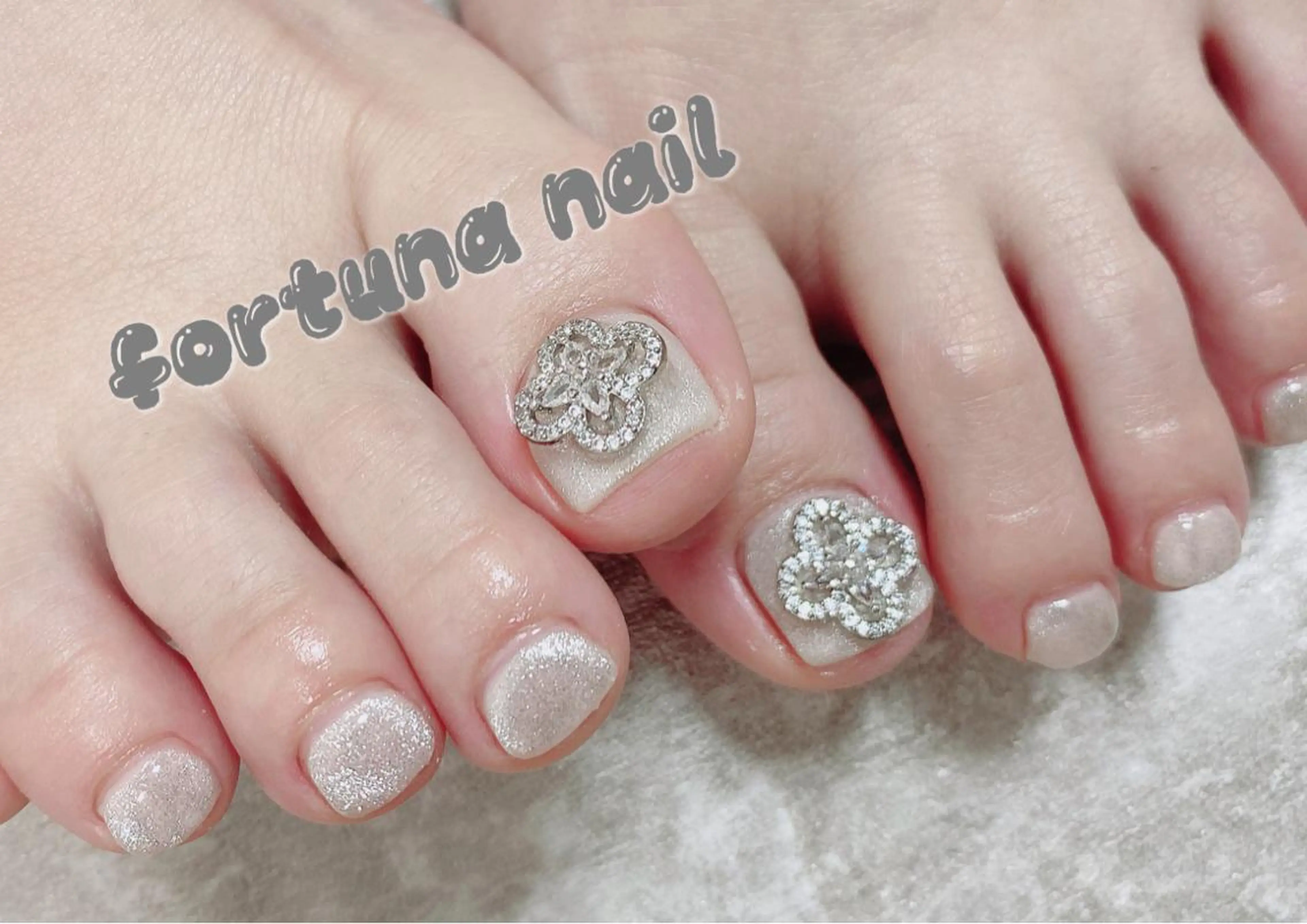 ネイル フットネイル Nail •Head スパFortunaのネイルデザイン