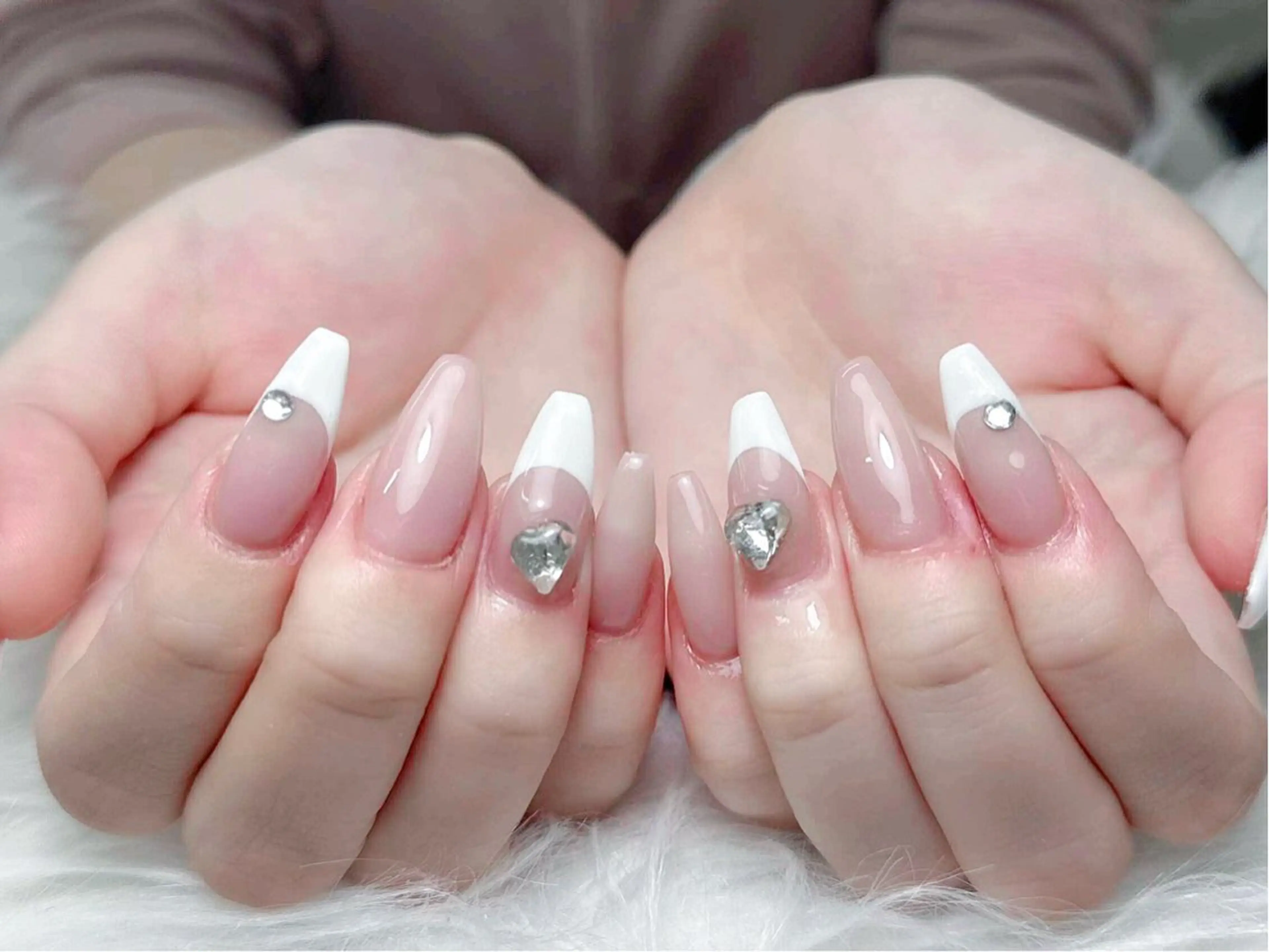 ネイル ハンドネイル ハンドケア Nova Nail Salonのネイルデザイン