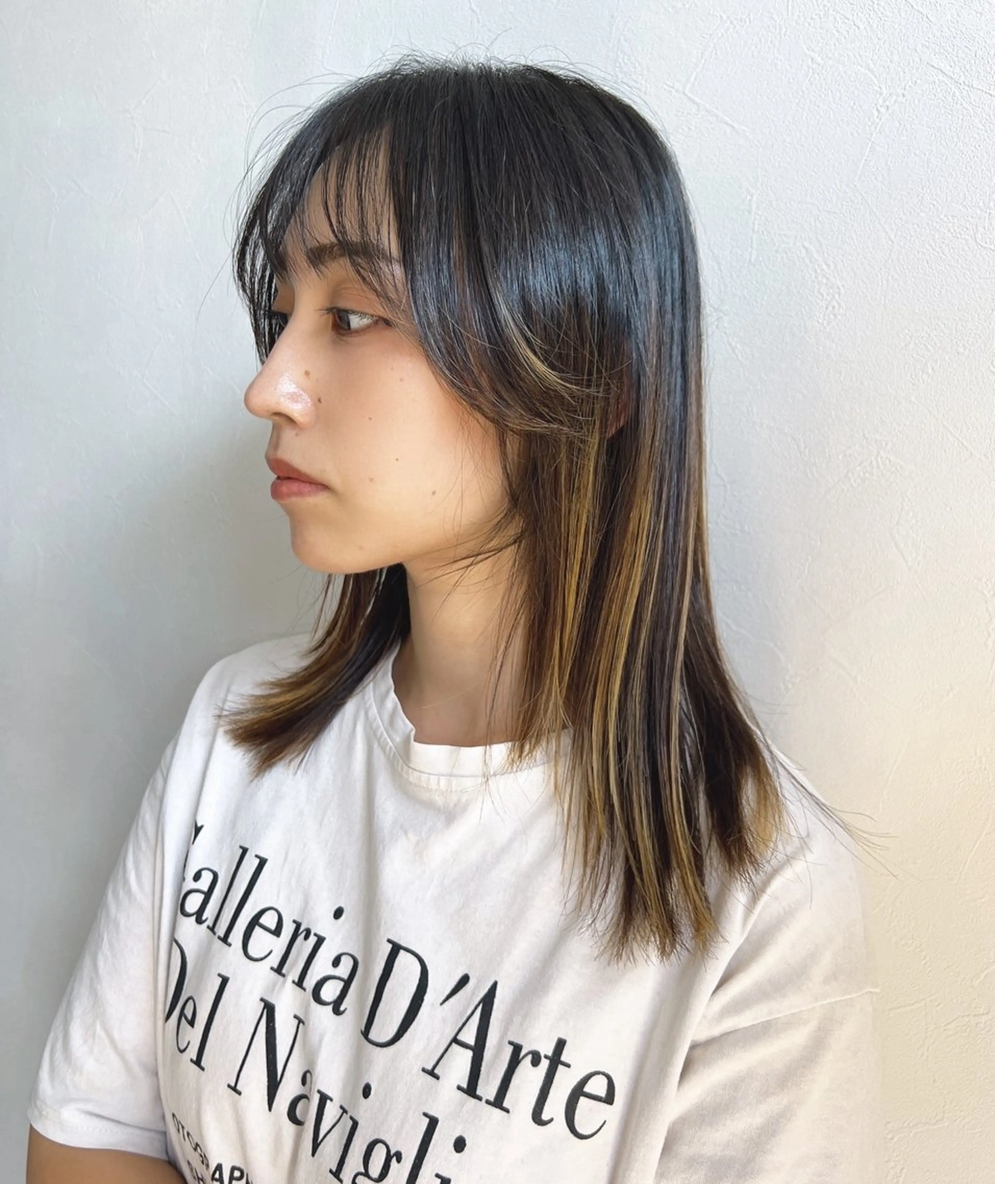 ミディアム レイヤーカット 小澤 美帆のヘアスタイル