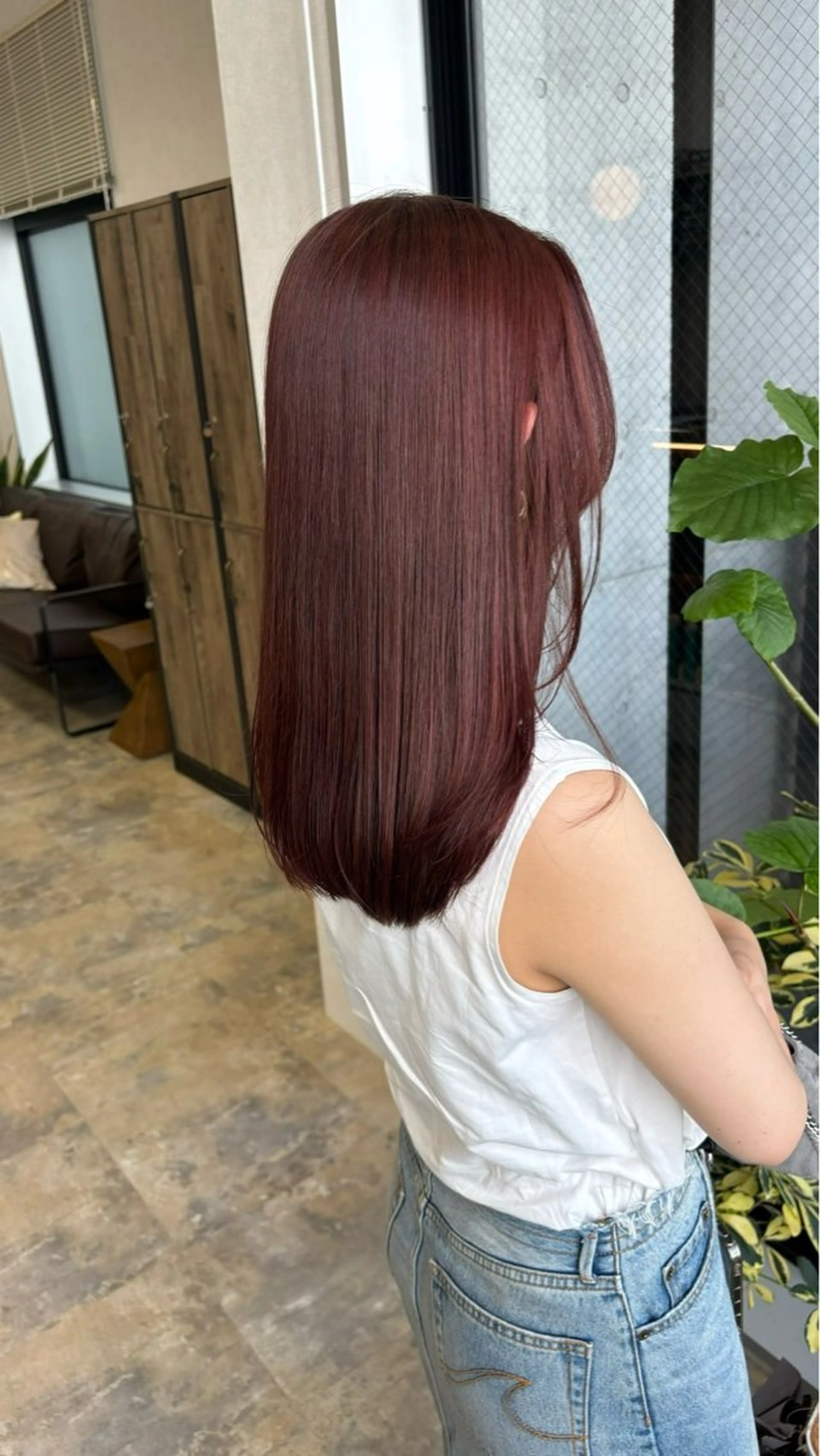 セミロング i’ll 夏希のヘアスタイル