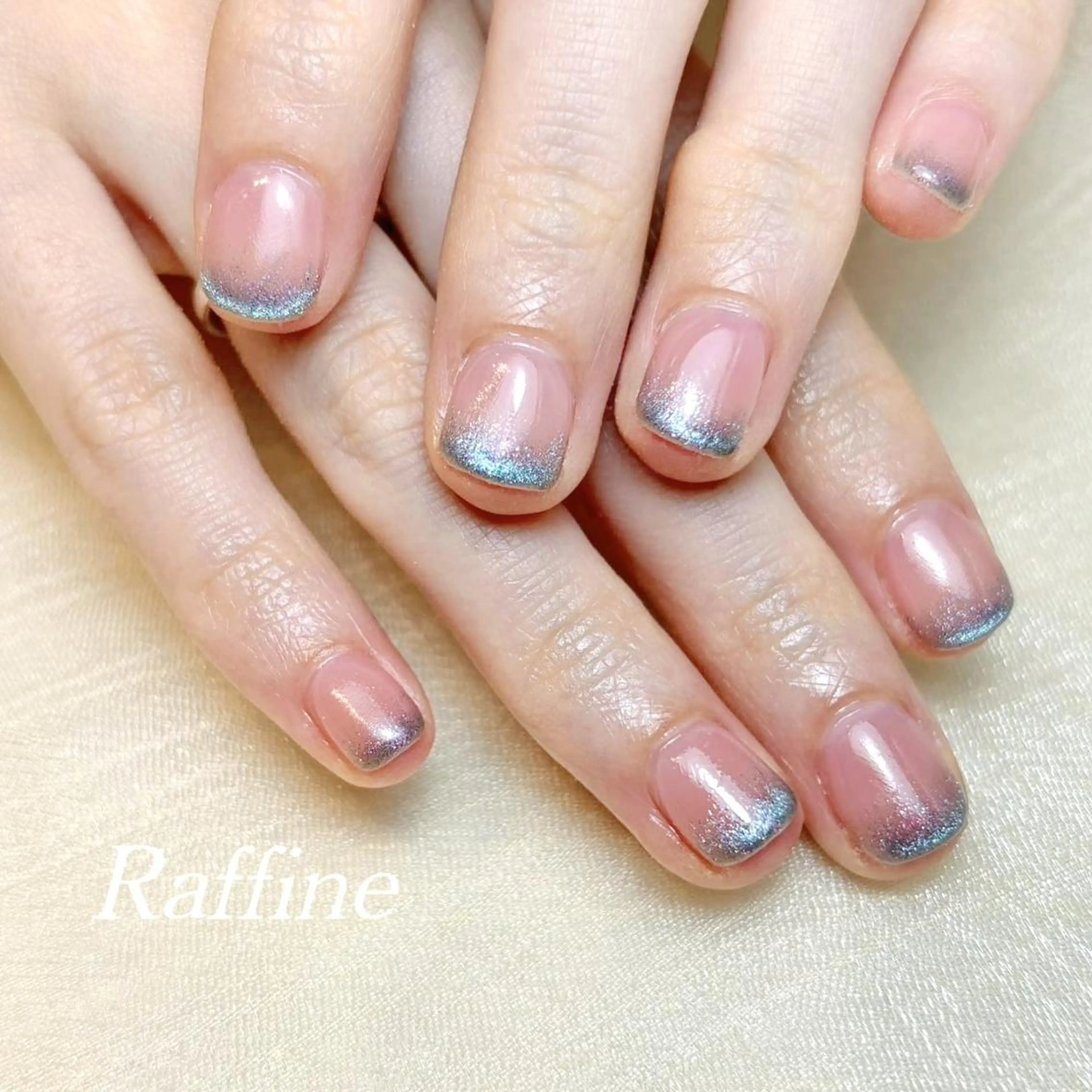 ネイル RAFFINE 月🦋🩵のネイルデザイン