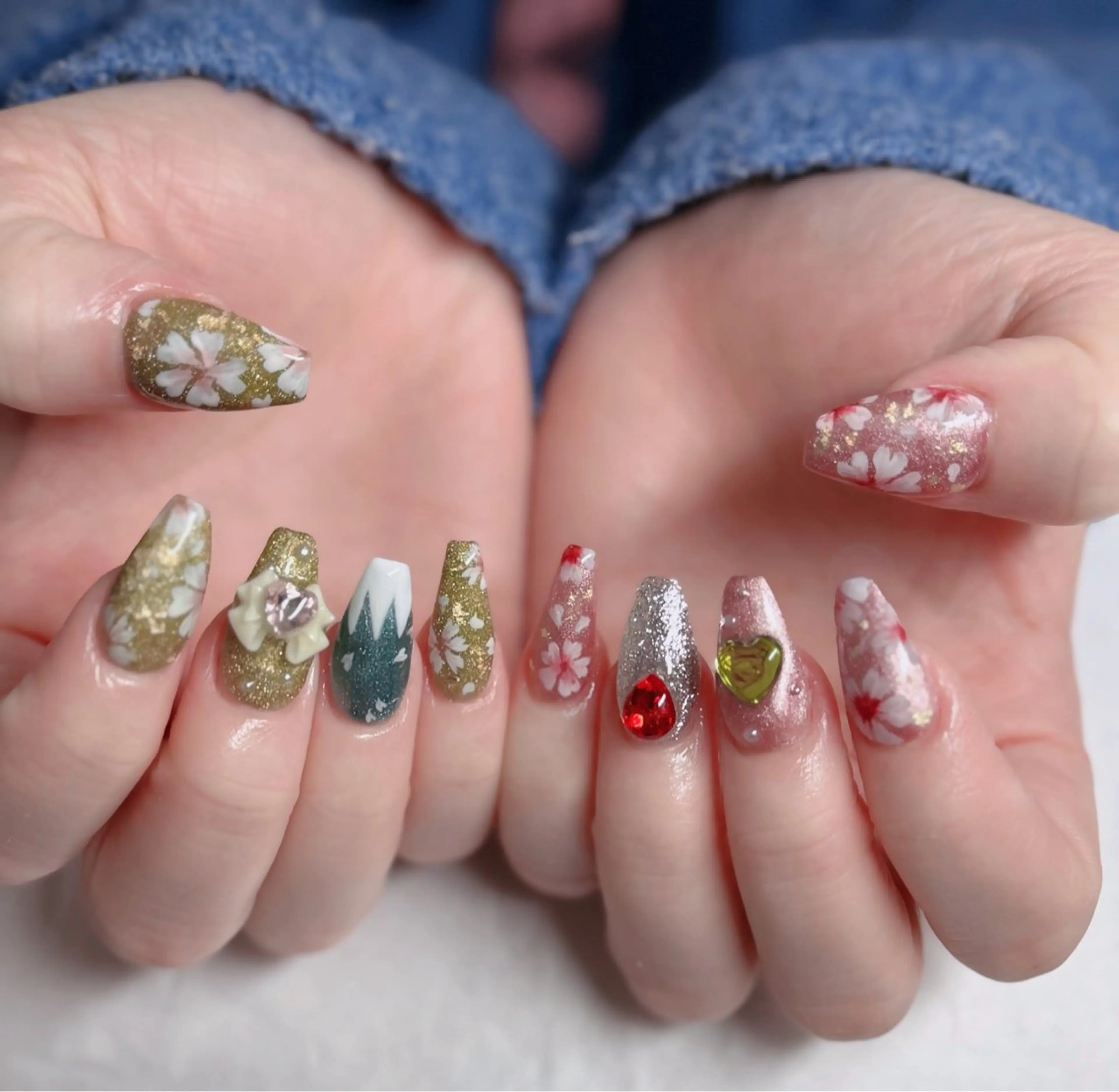 ネイル フレンチネイル ジェルネイル ガラスフレンチ ハロウィン ハート H.baby Nail Salonのネイルデザイン