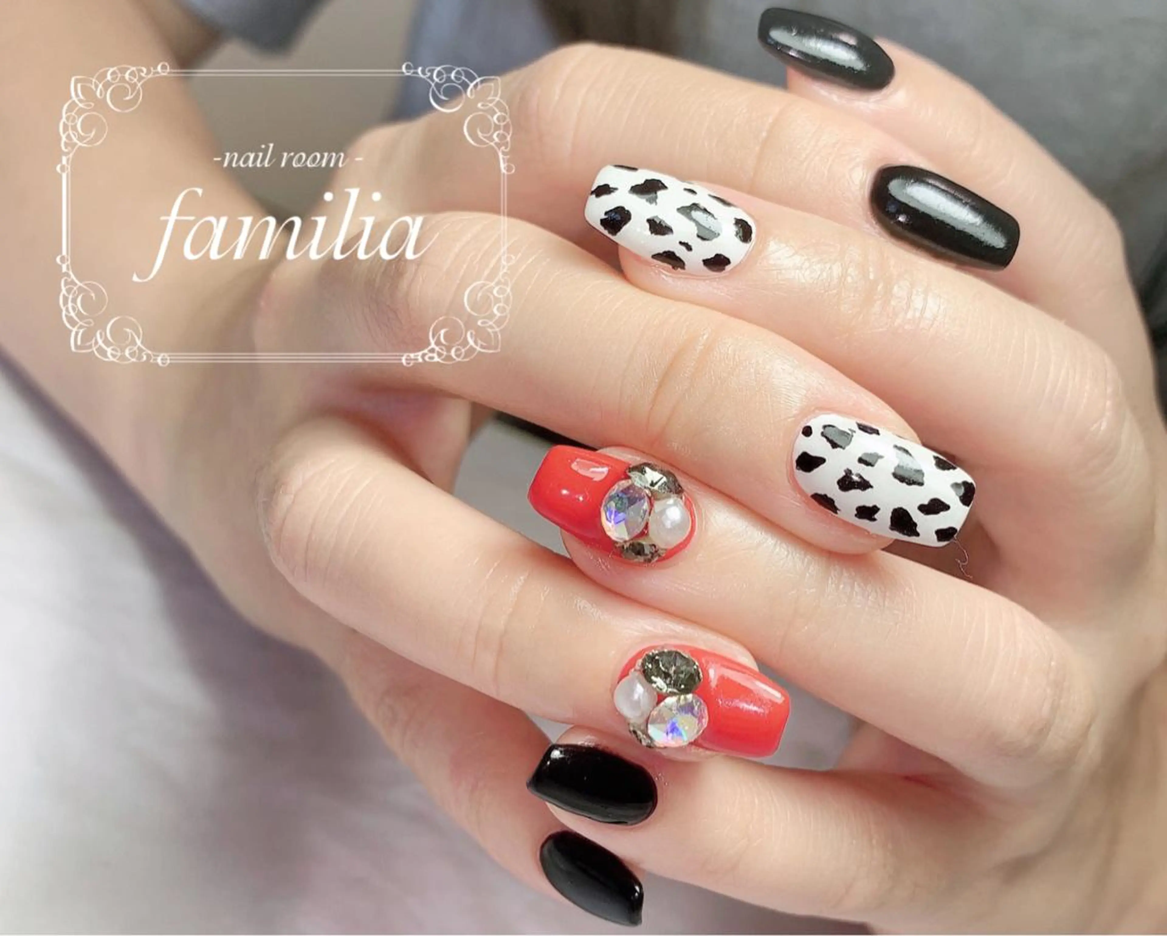 ネイル ハンドネイル -nailroom- familiaのネイルデザイン