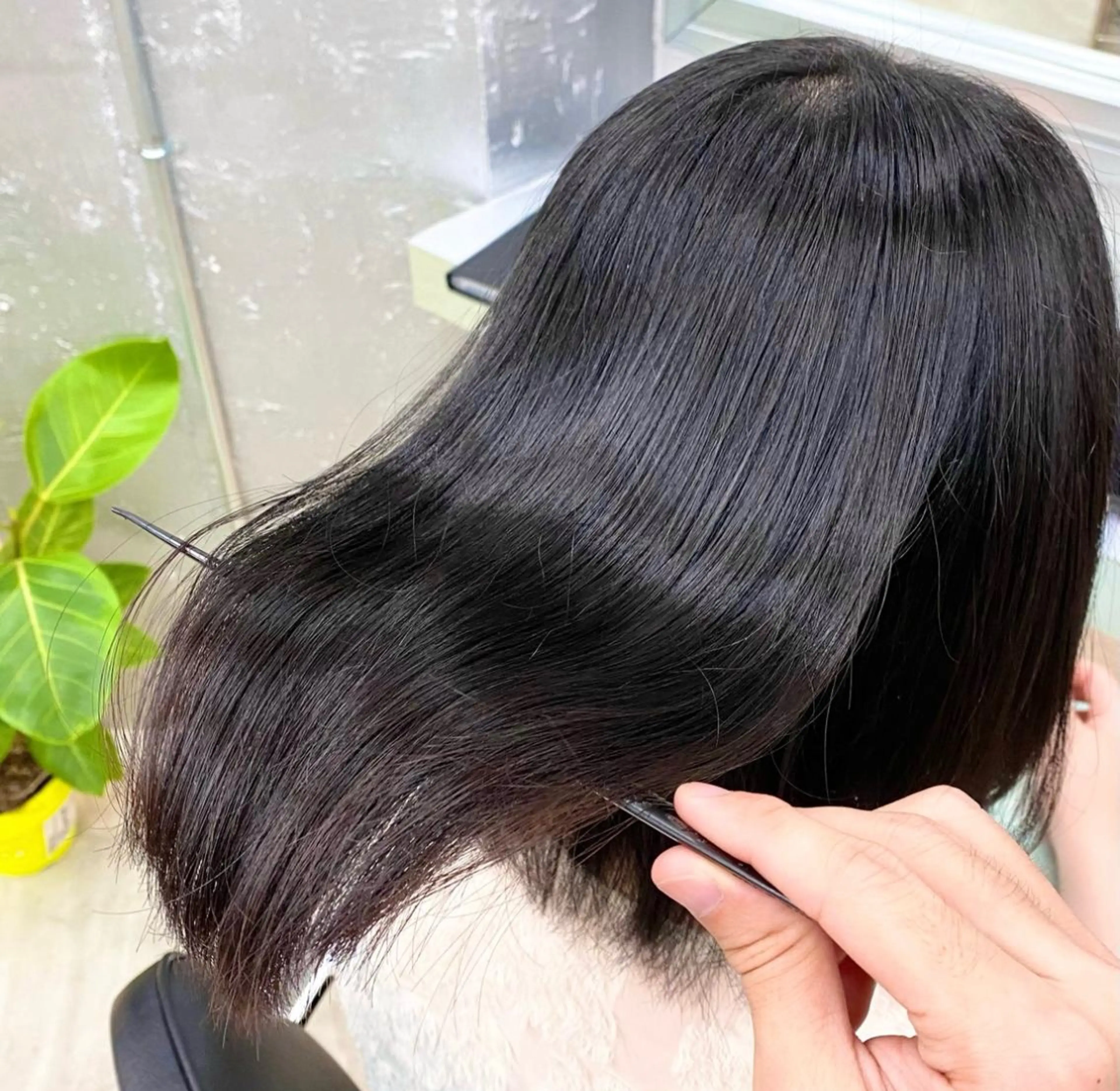 ミディアム パーマ 伸ばしかけ 縮毛矯正 酸性ストレート ストレートパーマ 縮毛矯正 普通の美容室じゃない ‼️/若林のヘアスタイル