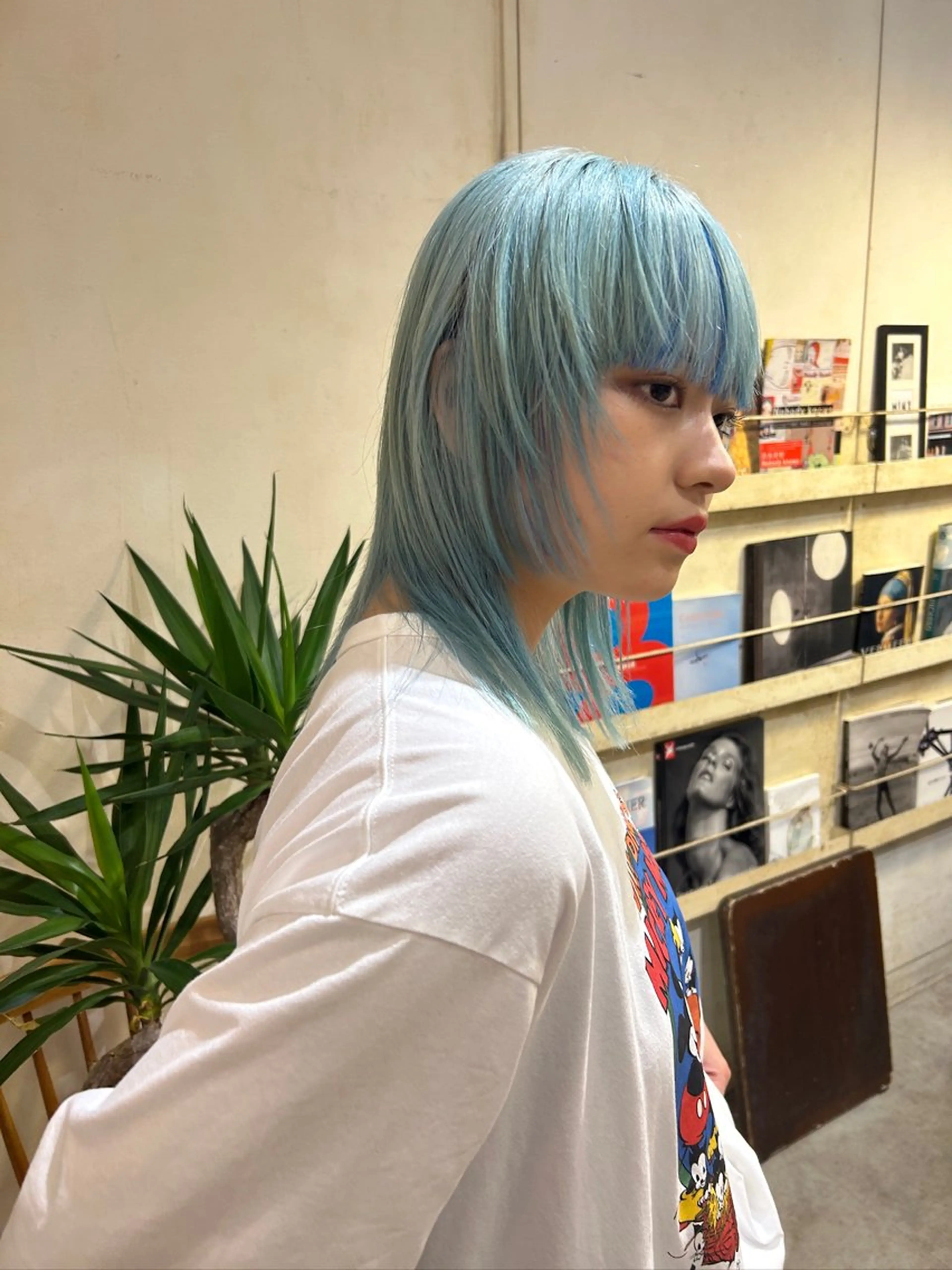 セミロング カラー ブリーチ レイヤー×ブリーチ/ パーマ/ﾘｭｳﾄのヘアスタイル