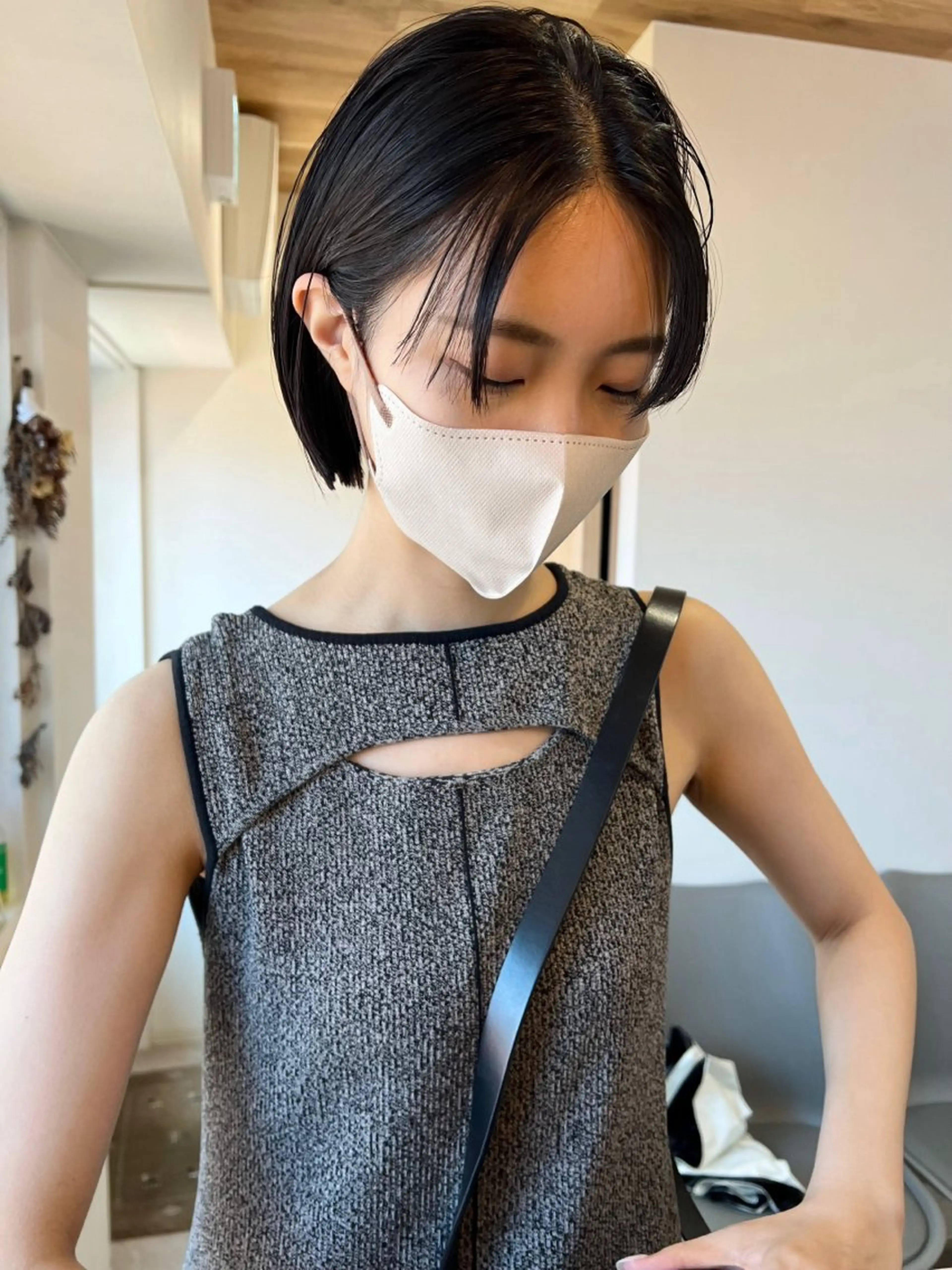 ショート カラー カット 縮毛矯正 トリートメント トレンドと似合わせ/ マンツーマン/西上楓のヘアスタイル