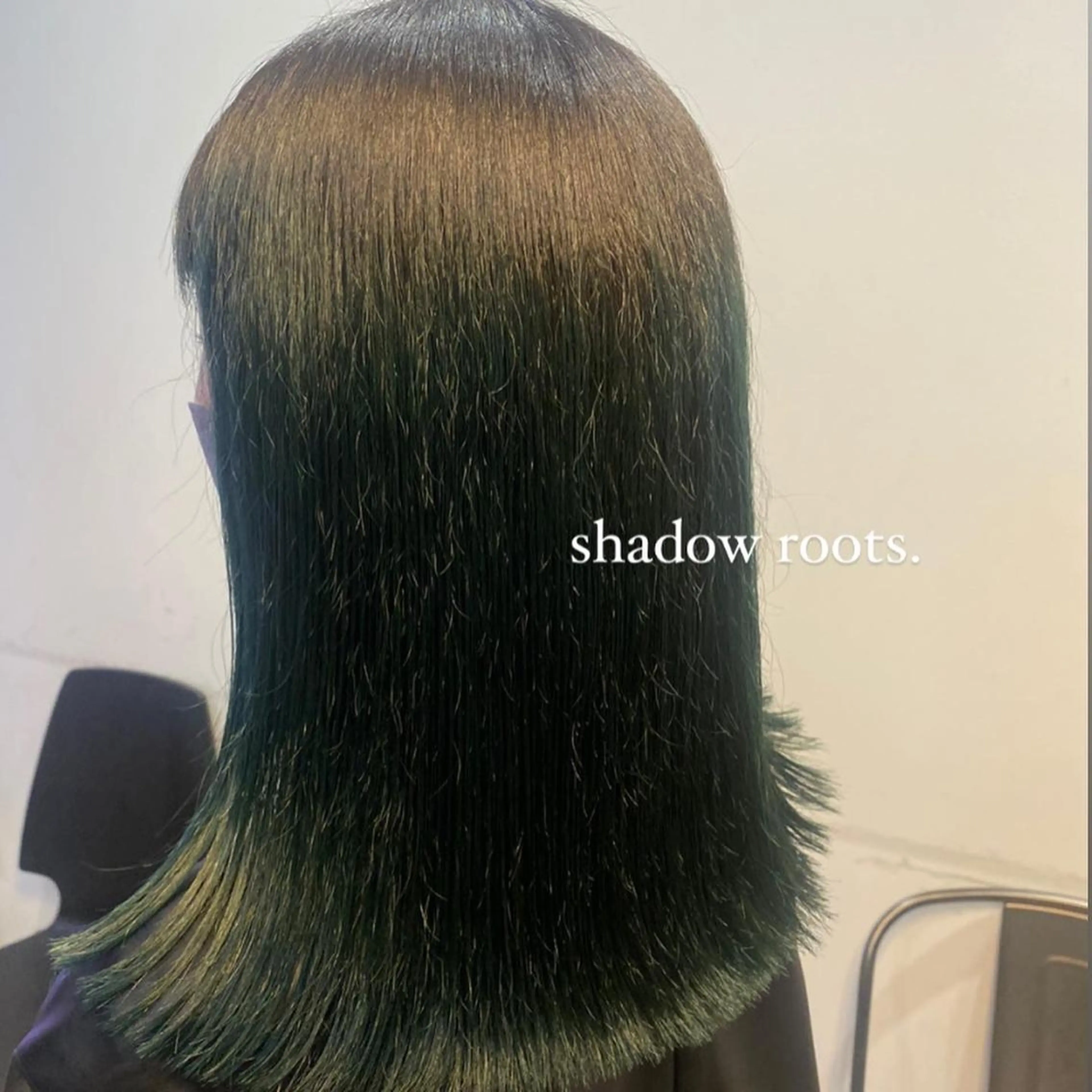 セミロング カラー ∴Sanae. ∴ トータルビューティーのネイルデザイン