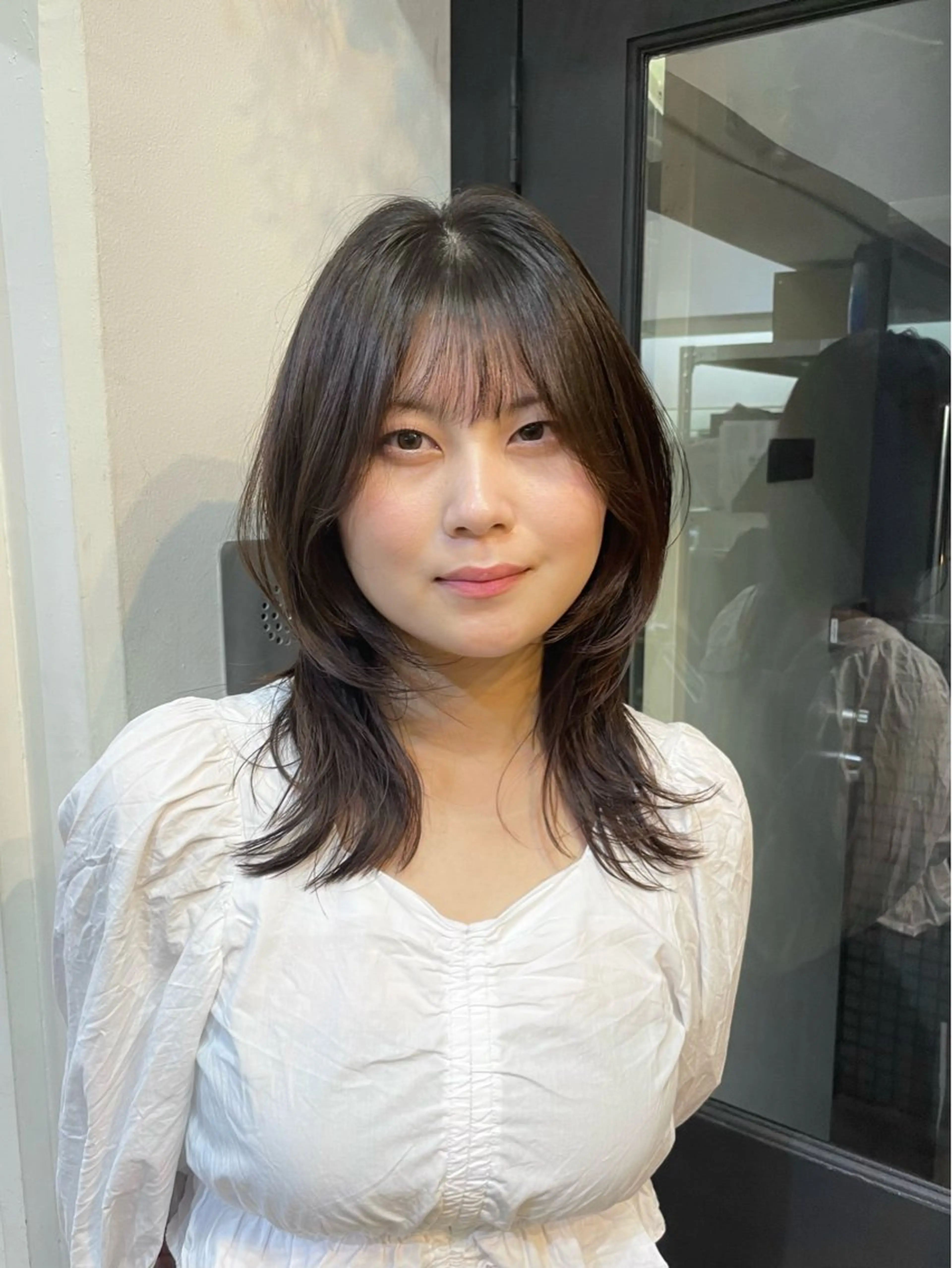 ミディアム カラー ブラウンカラー ナチュラルブラウン 韓国風ヘア レイヤーカット カット ヘアカラー yu-kaハッシュ カット/韓国レイヤーのヘアスタイル