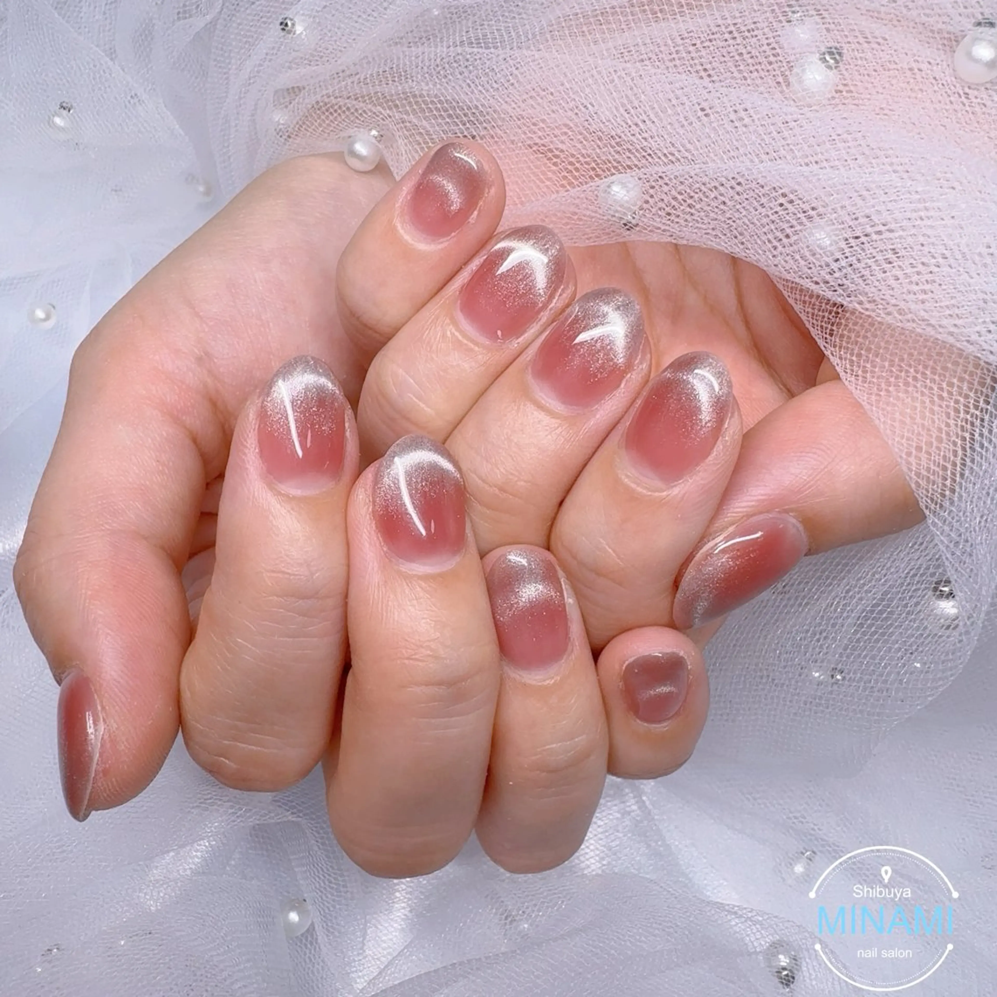 ネイル フレンチネイル マグネットネイル マグネットフレンチ ハンドネイル ハンドケア minami ネイルのネイルデザイン