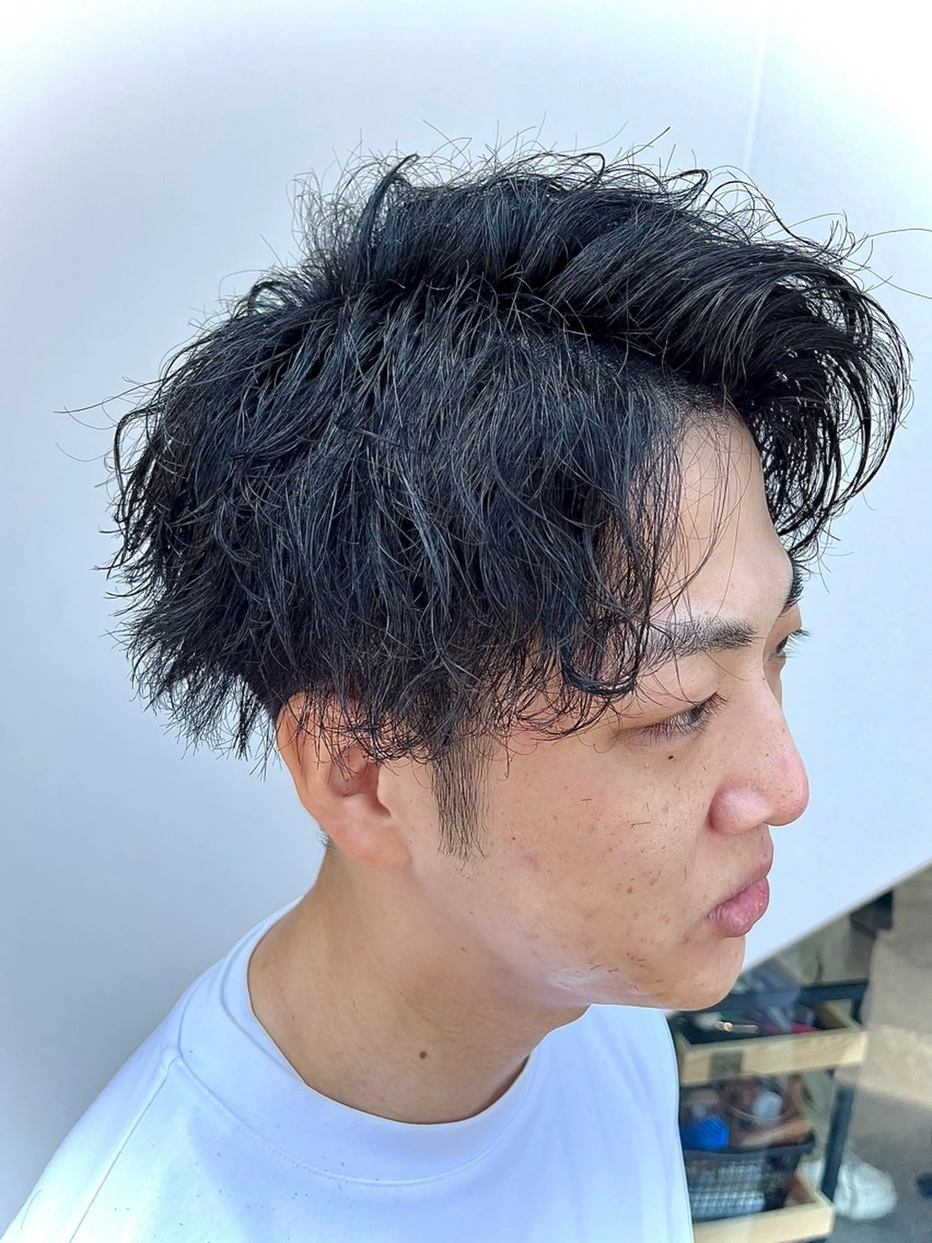 ショート パーマ メンズ メンズパーマ ツイストスパイラルパーマ スパイラルパーマ APREKO RIKUのヘアスタイル