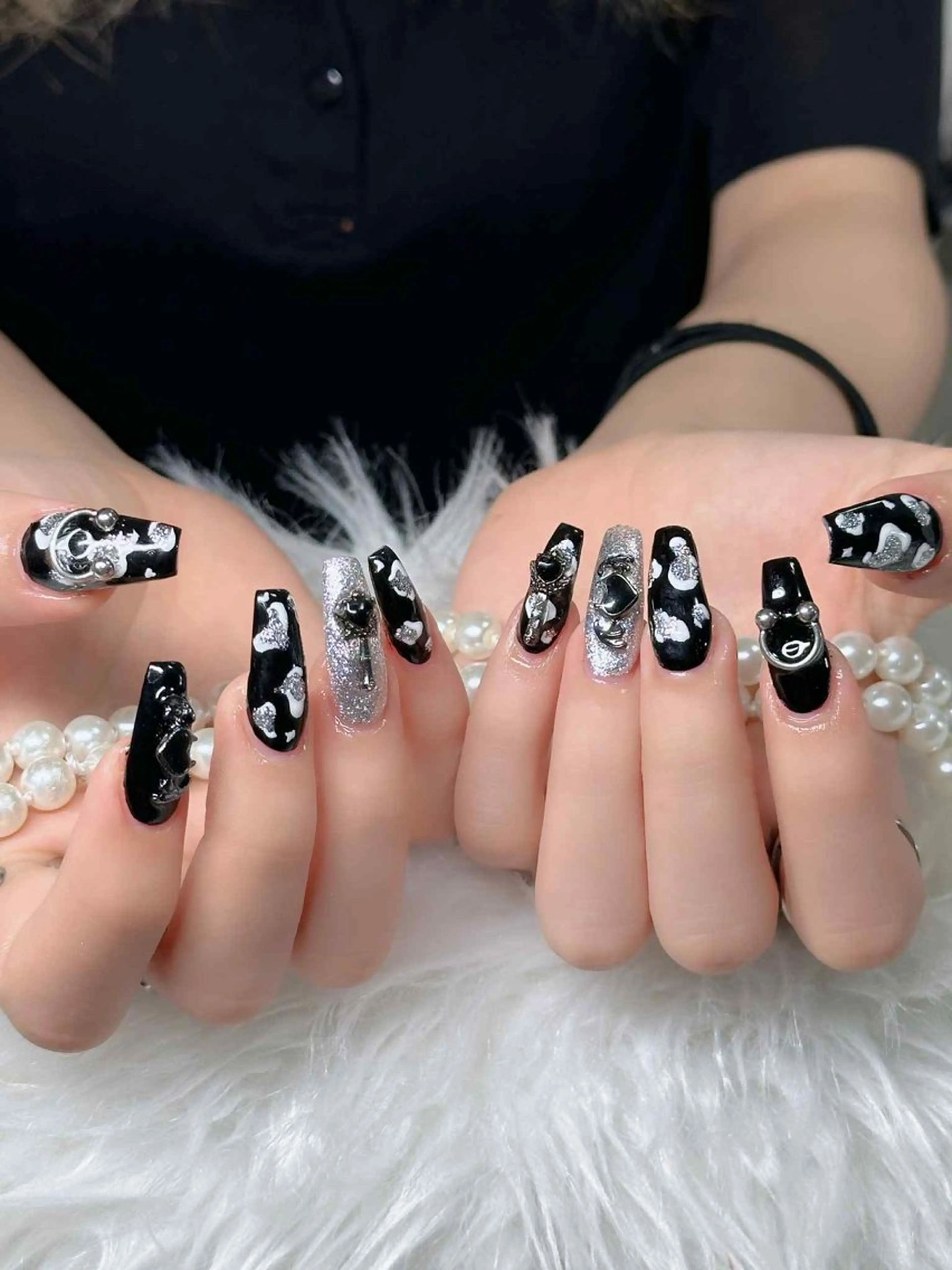 ネイル フレンチネイル ジェルネイル ガラスフレンチ ハロウィン ハート ハンドネイル H.baby Nail Salonのネイルデザイン