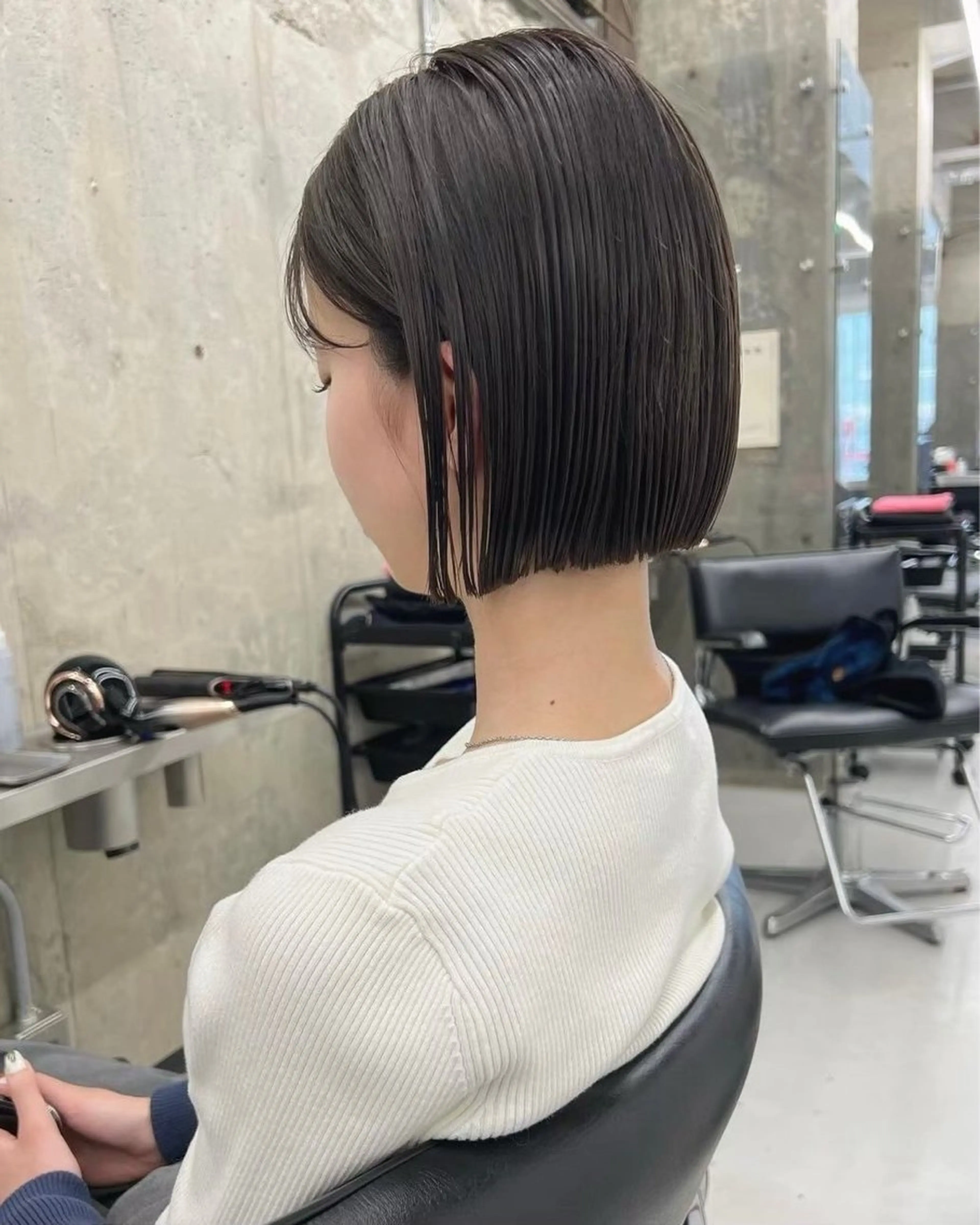 ショート 花井輝 ボブ/ハイトーンのヘアスタイル