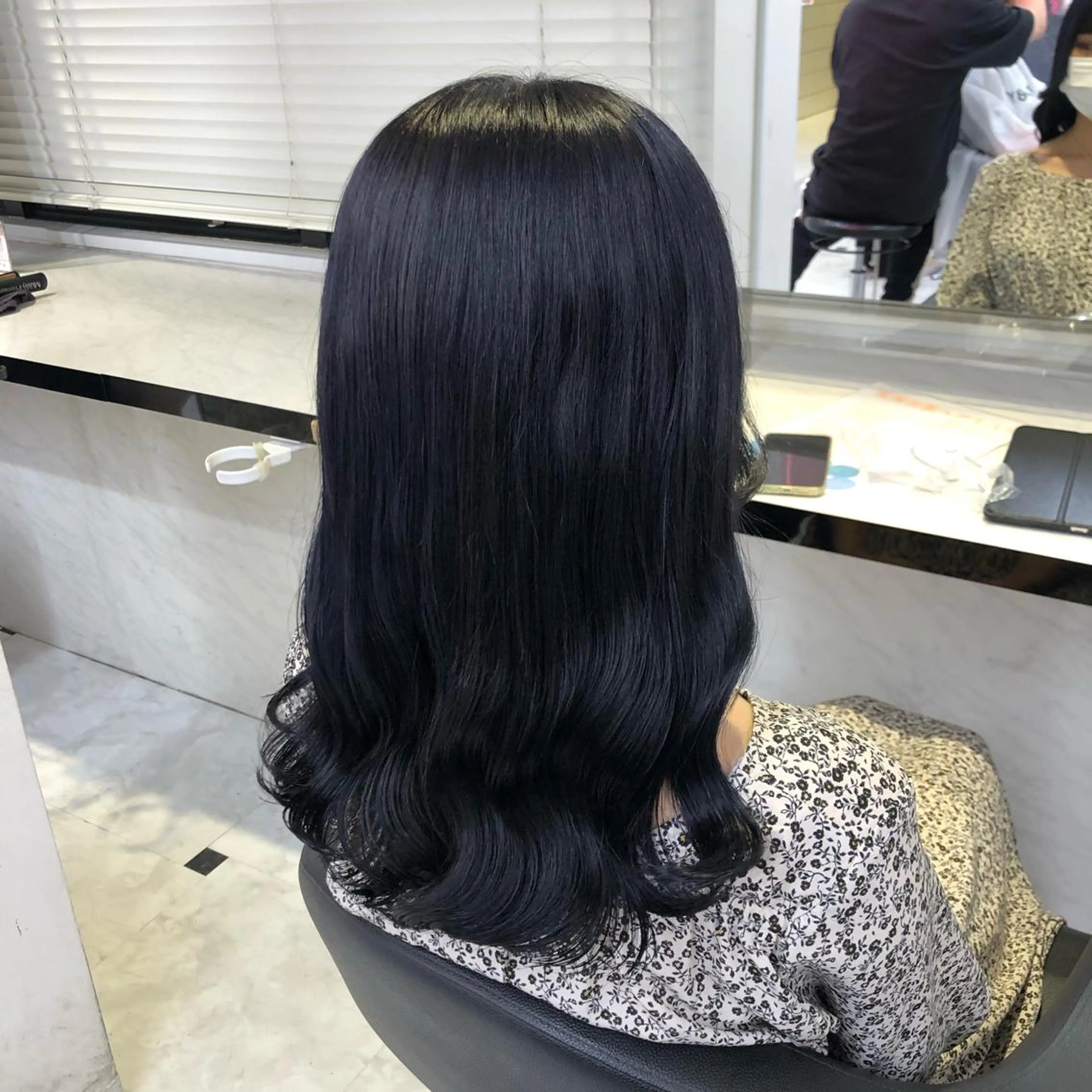 ロング カラー 黒髪 ブルーカラー ブルーブラック 💖ダブルカラー💖 chihiro🌸のヘアスタイル