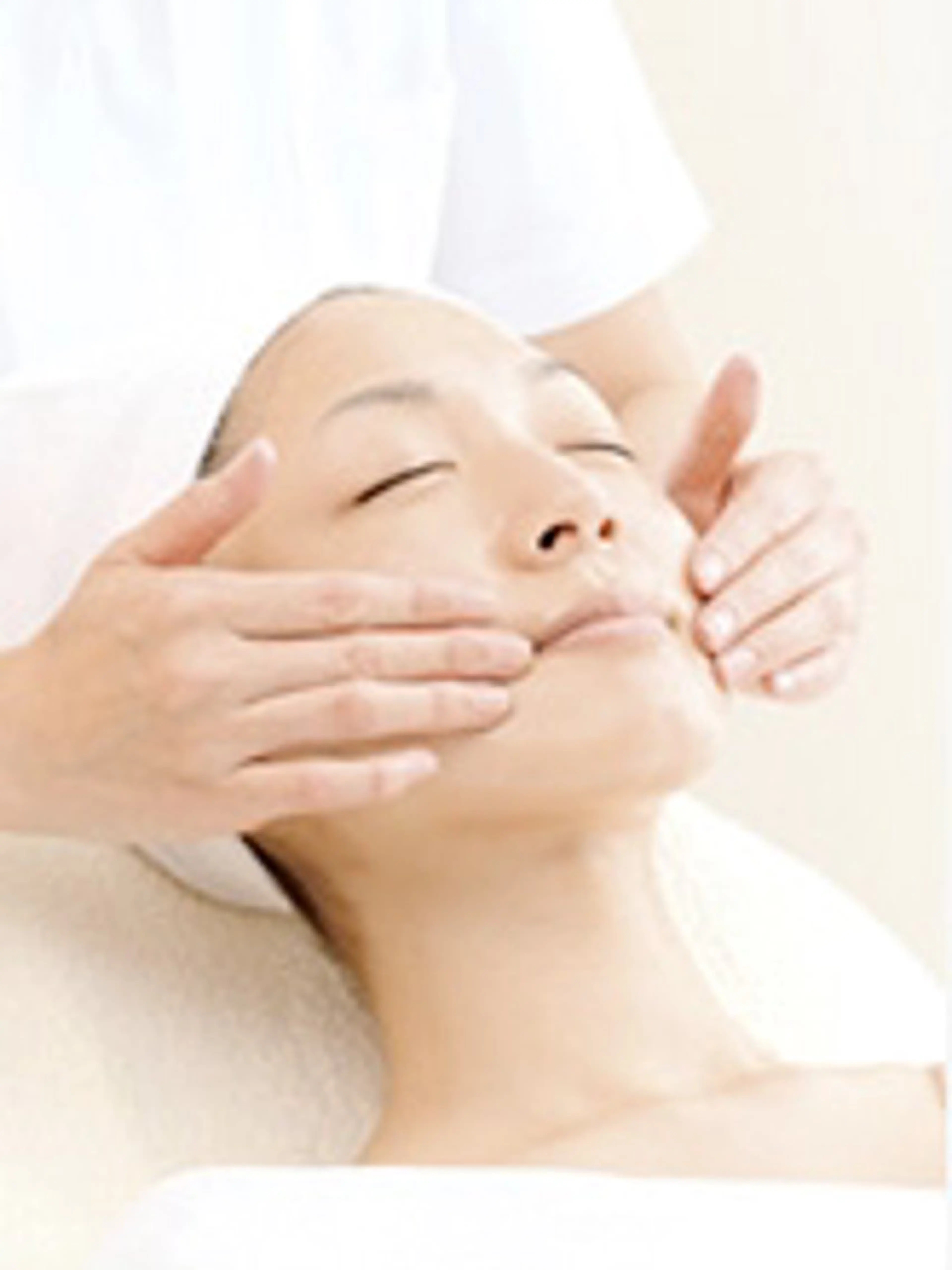 フルエステ❮トーンアップ/1度で肌が変わります❯の写真