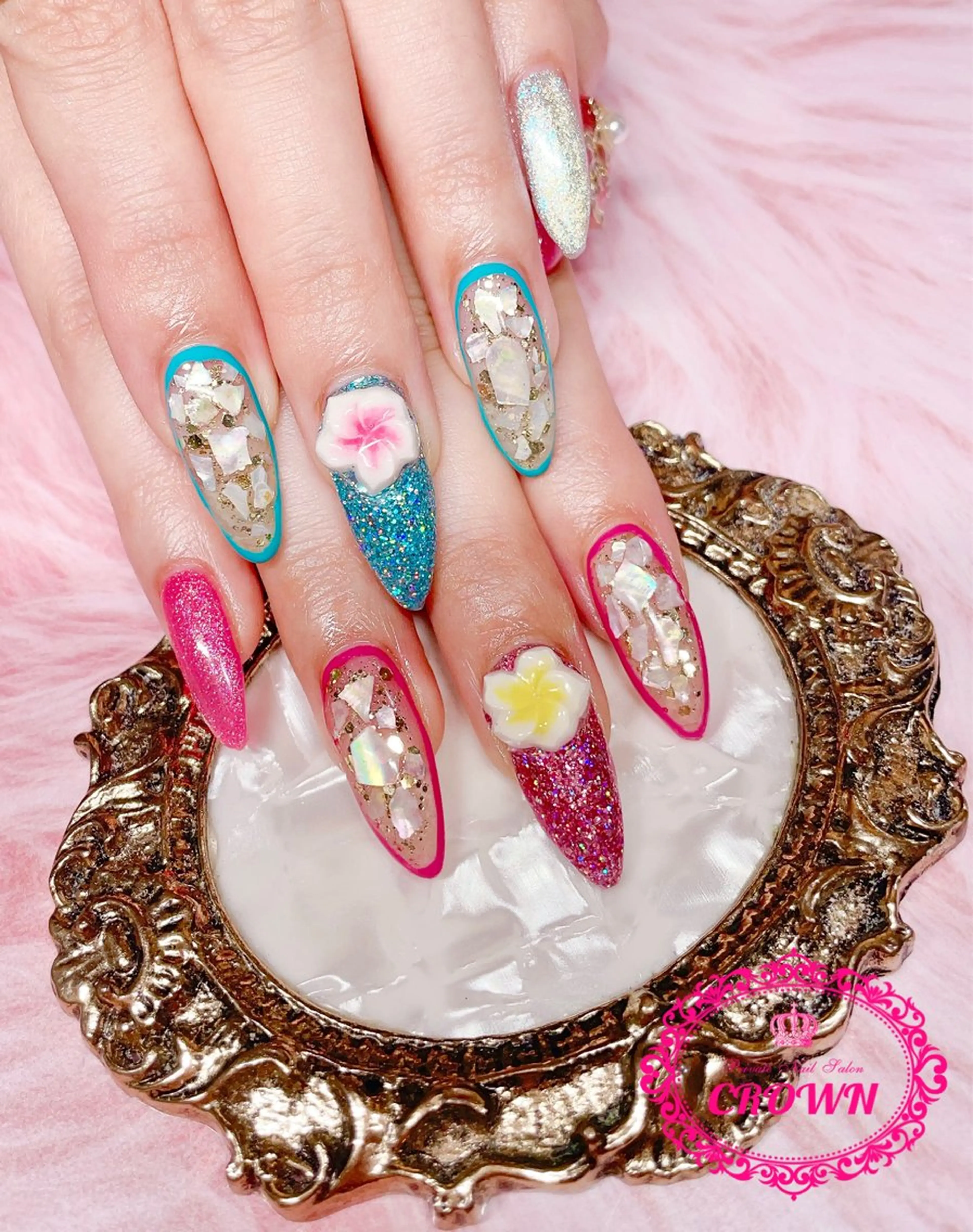 ネイル CROWN プライベートサロンのネイルデザイン