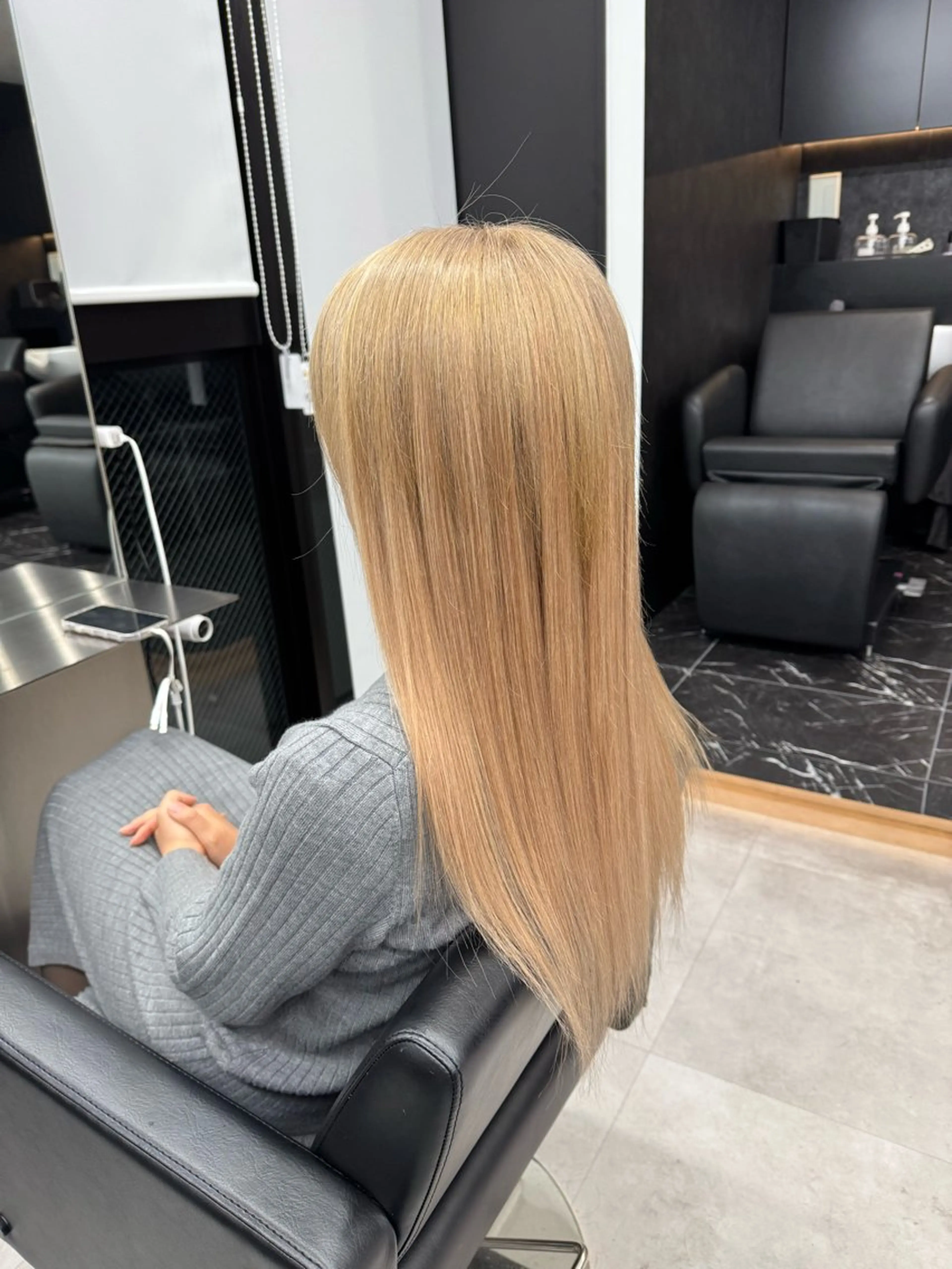 ロング カラー ベージュカラー ブリーチ ミルクティーベージュ エクステ ヘアカラー エクステ エクステ/ハイトーン /透明感/KENTAのヘアスタイル