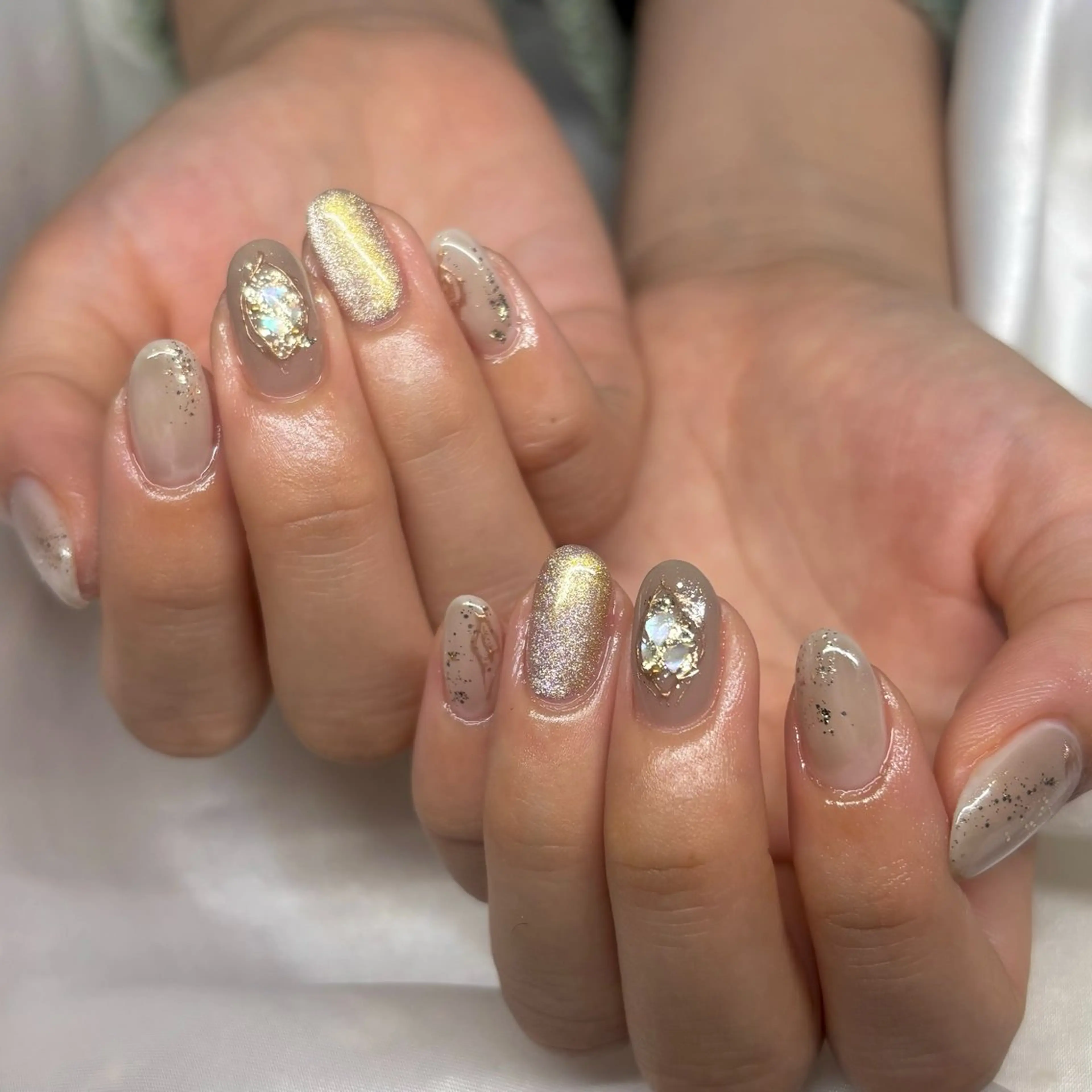 ネイル ハンドネイル . 未來のネイルデザイン