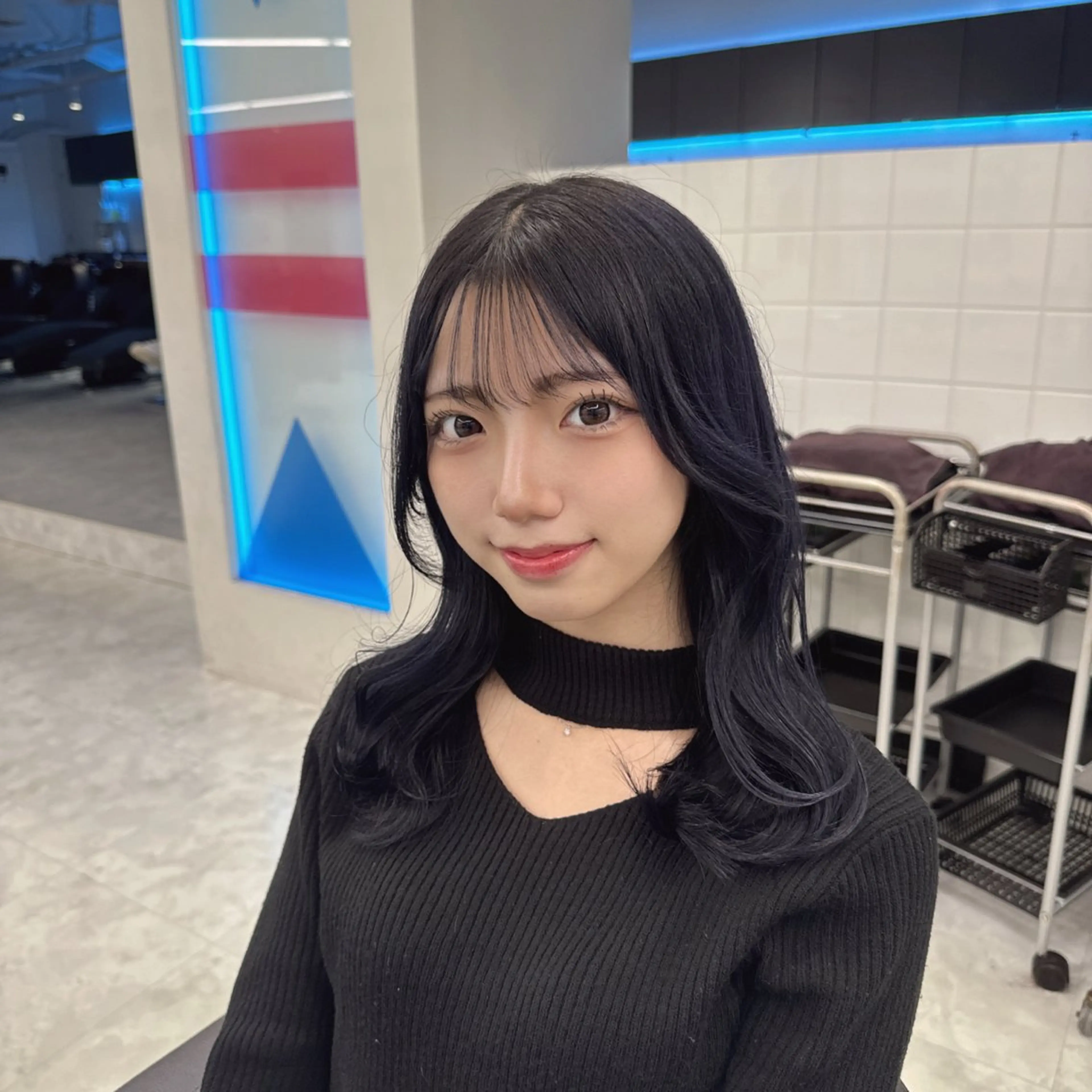 ロング カラー ヘアカラー ダメージレスハイ トーン💖kanonのヘアスタイル