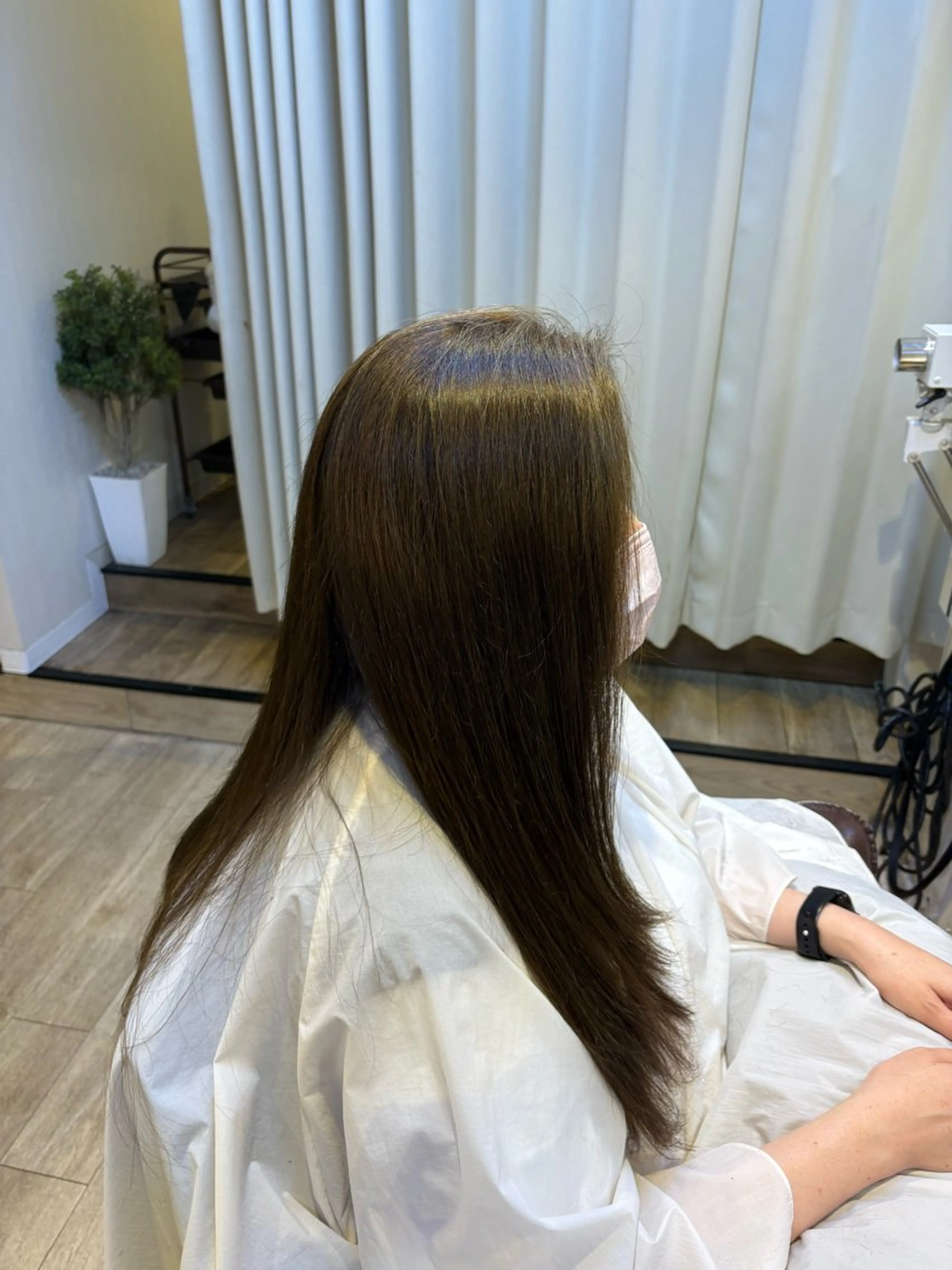 ロング カラー オリーブカラー soel所属・上川畑 つかさのヘアスタイル