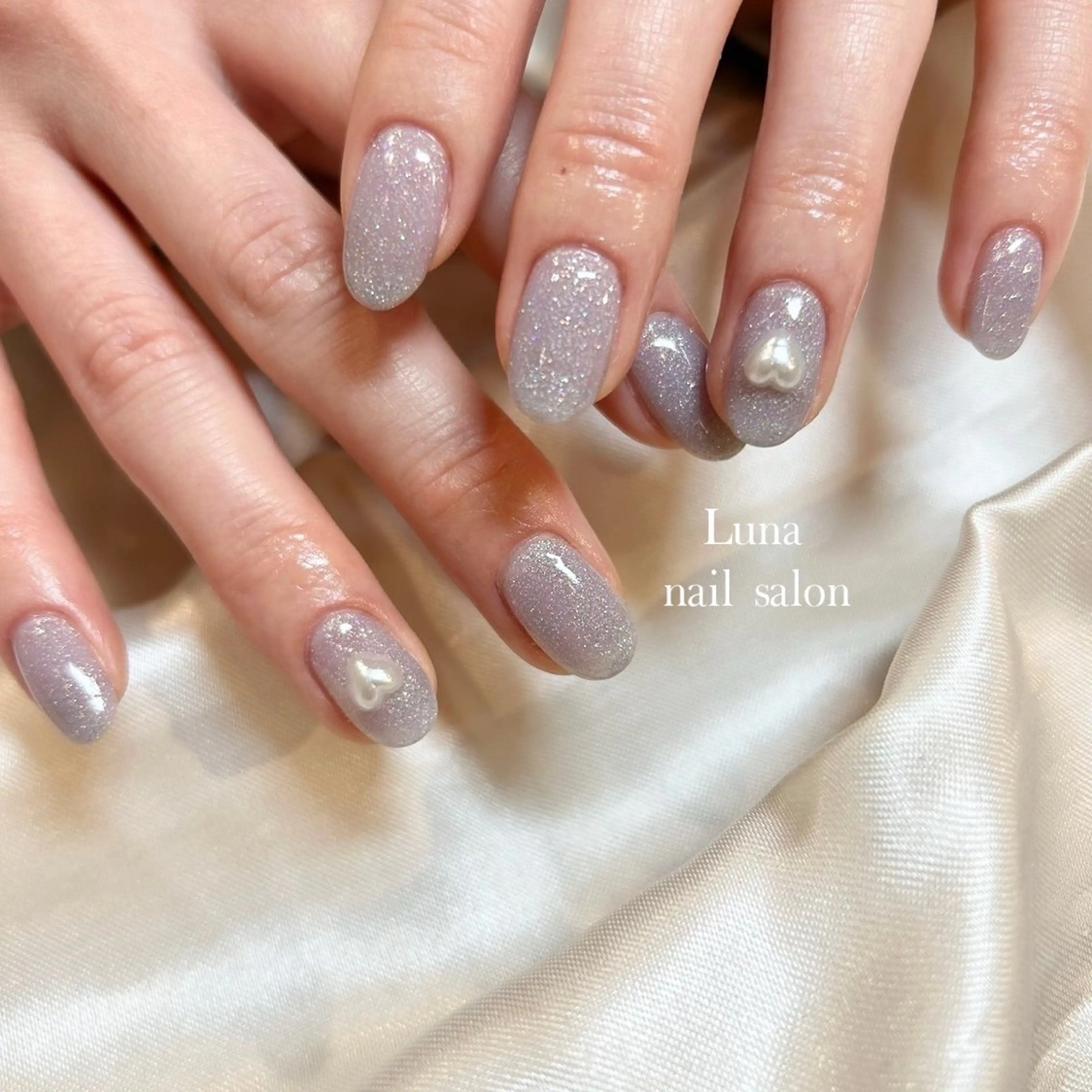 ネイル Silver Lunaのネイルデザイン