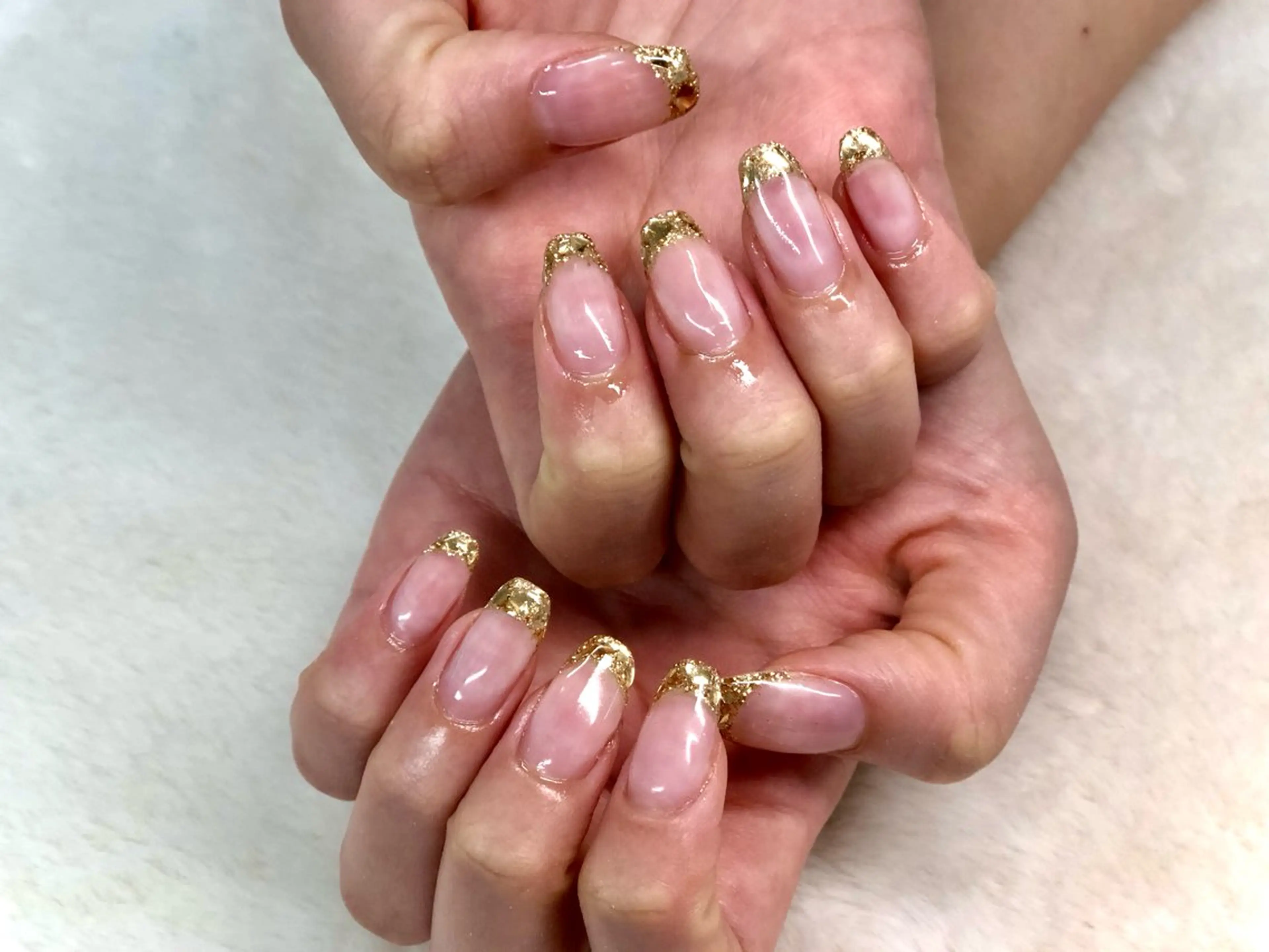 ネイル フレンチネイル ガラスフレンチ ゴールド キラキラネイル ハンドネイル ハンドケア Epokku ネイルサロンのネイルデザイン