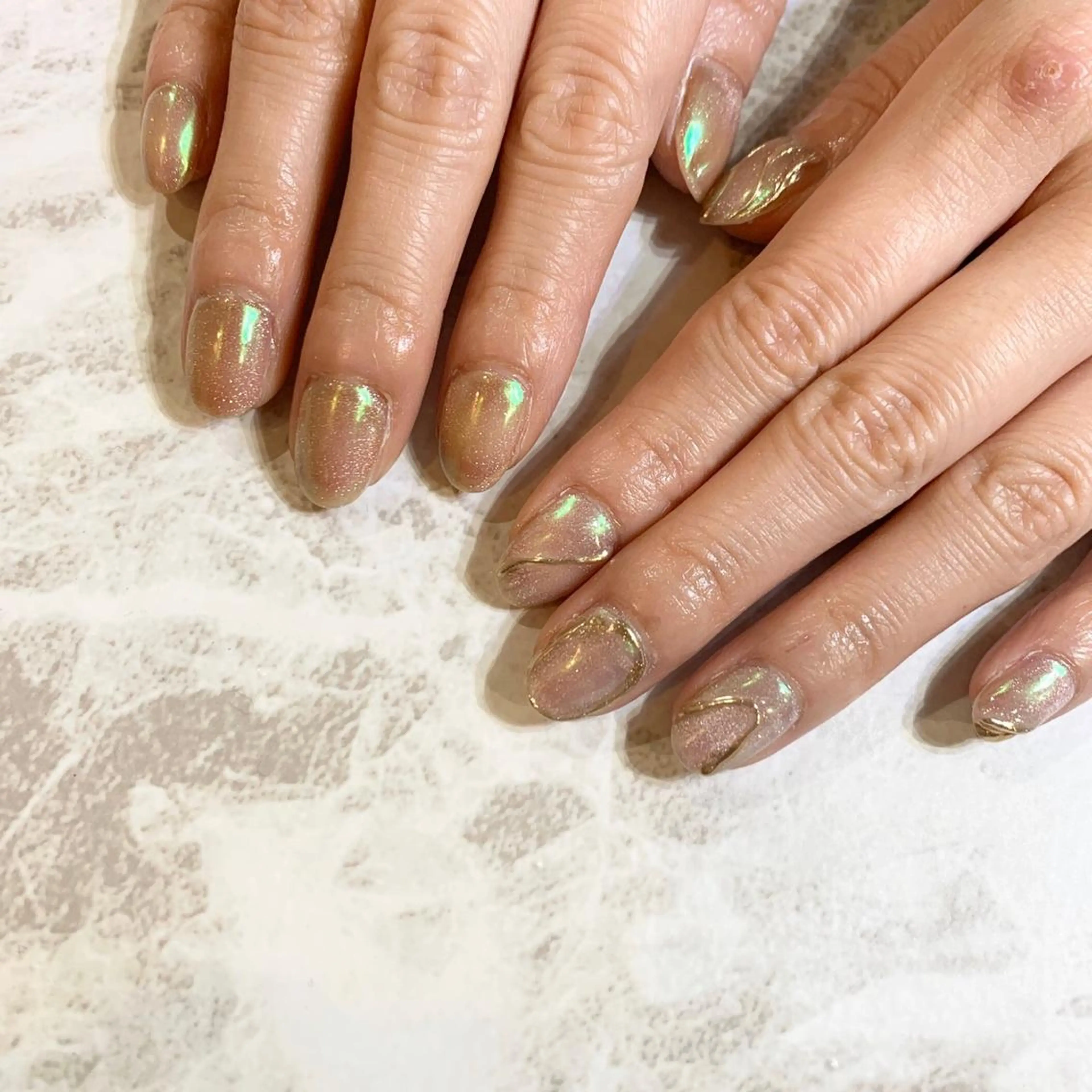 ネイル オーロラネイル ハンドネイル フットネイル nail salon mieux(ミュー)のネイルデザイン