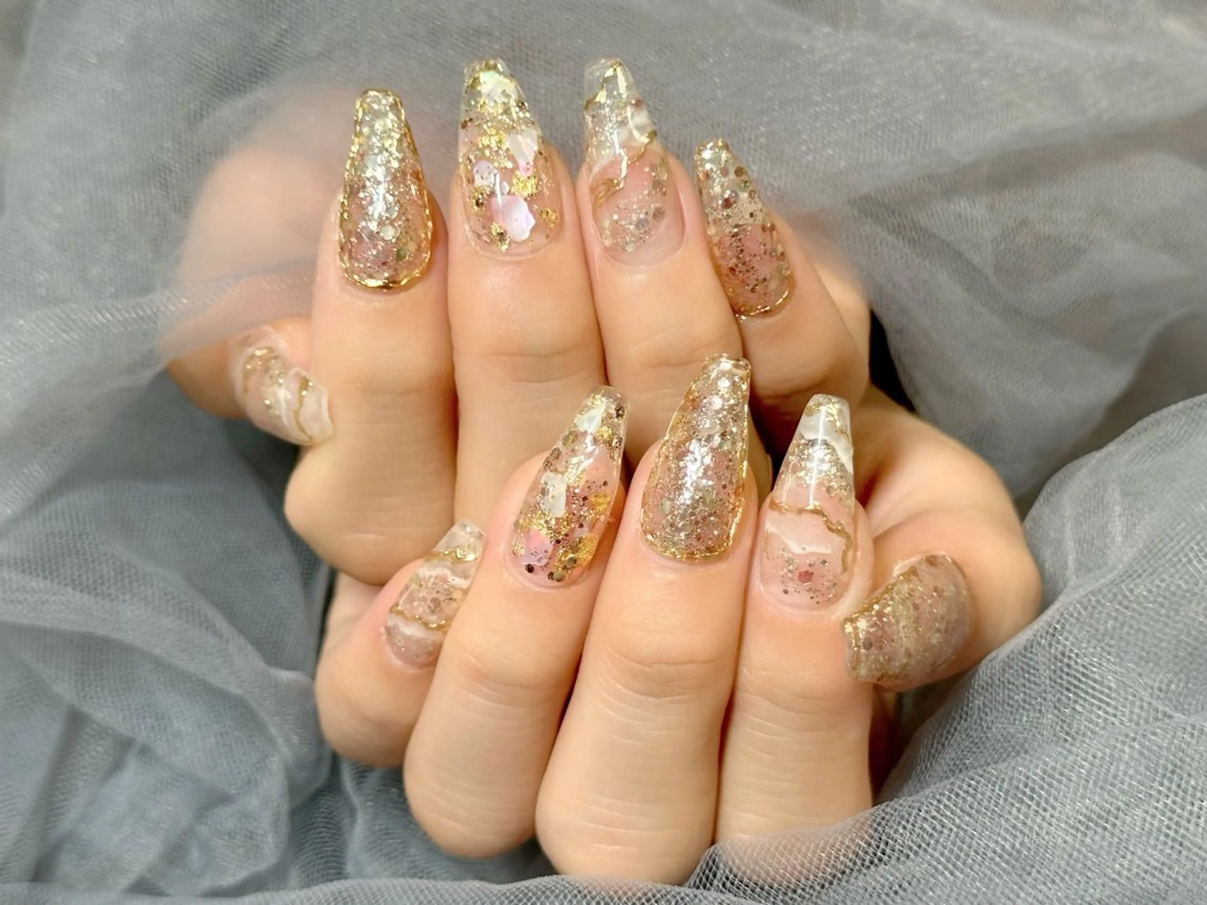 ネイル 長さ出し ラメ(グリッター) ミラーネイル ニュアンスネイル ハンドネイル KURELLY所属・Nail Salon KURELLYのネイルデザイン