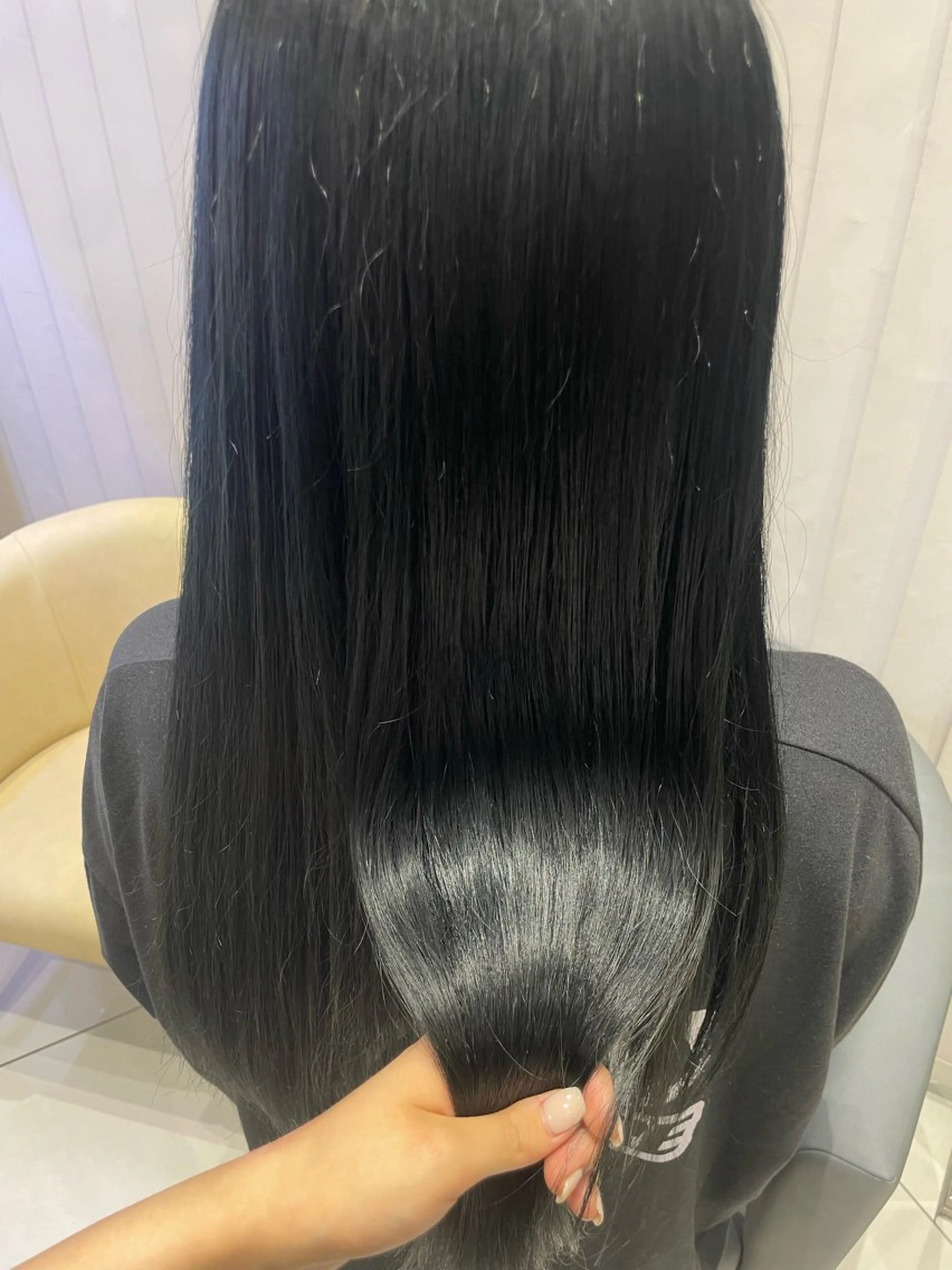 ロング カラー 黒髪 ブルーカラー ブルーブラック ヘアカラー トリートメント クロスパーマ/うる艶 カラー/Kurumiのヘアスタイル