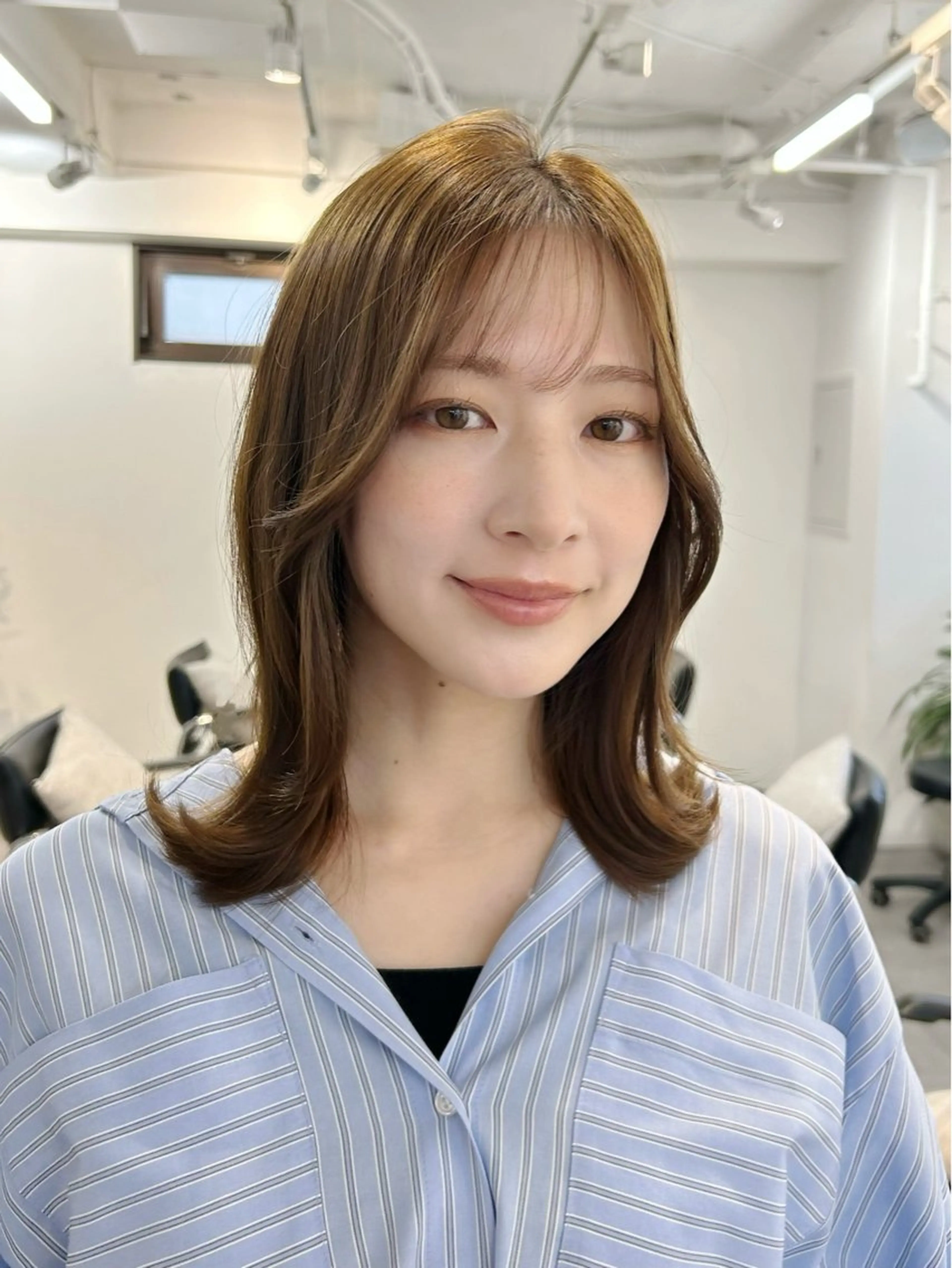 ミディアム カラー ミディアムレイヤー オリーブカラー レイヤーカット カット ヘアカラー トリートメント 池袋/レイヤー/ 顔まわり/taigaのヘアスタイル