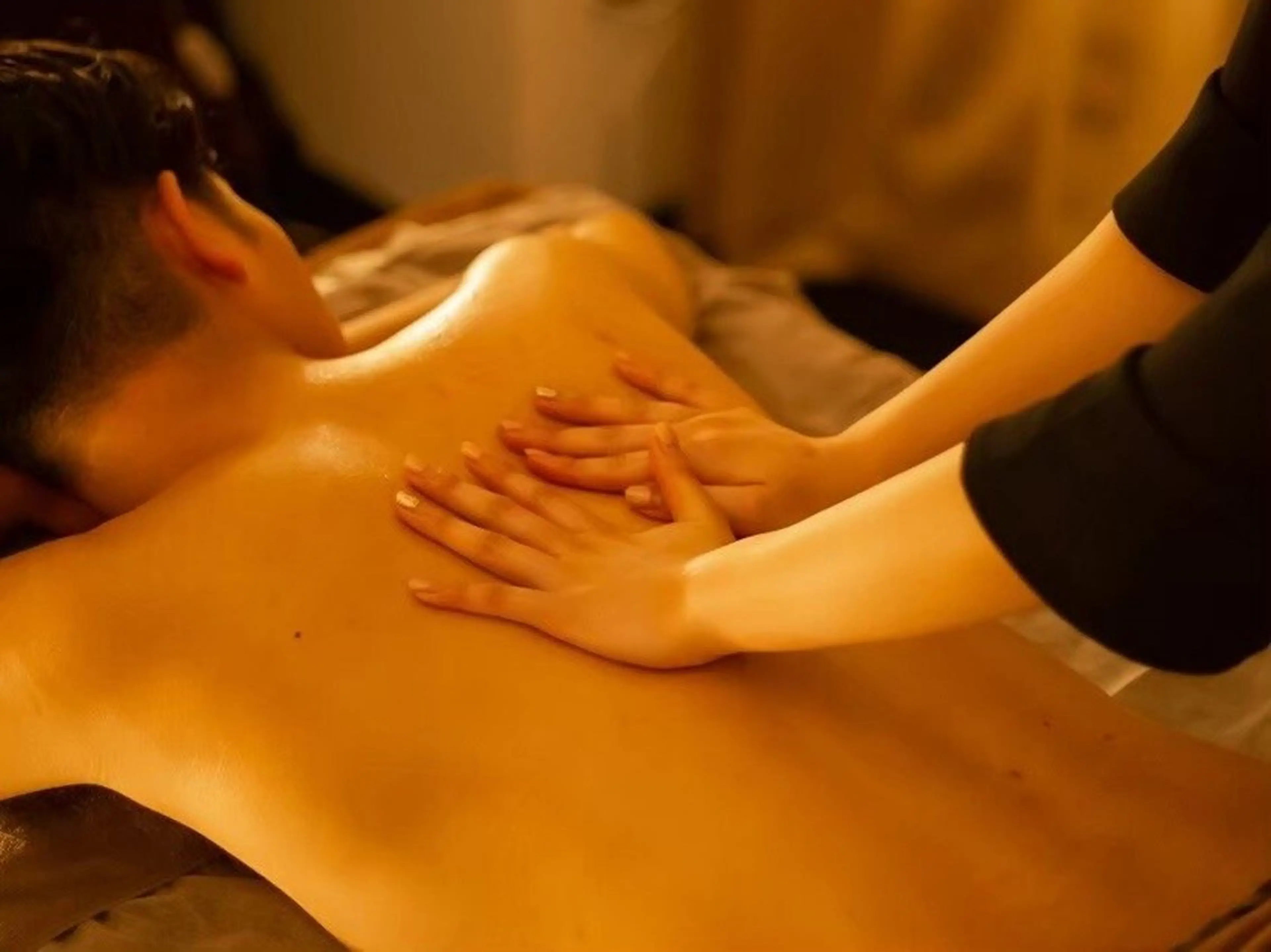 贅沢オイルマッサージ🤤🤍90分コース15,000▶︎10,000の写真