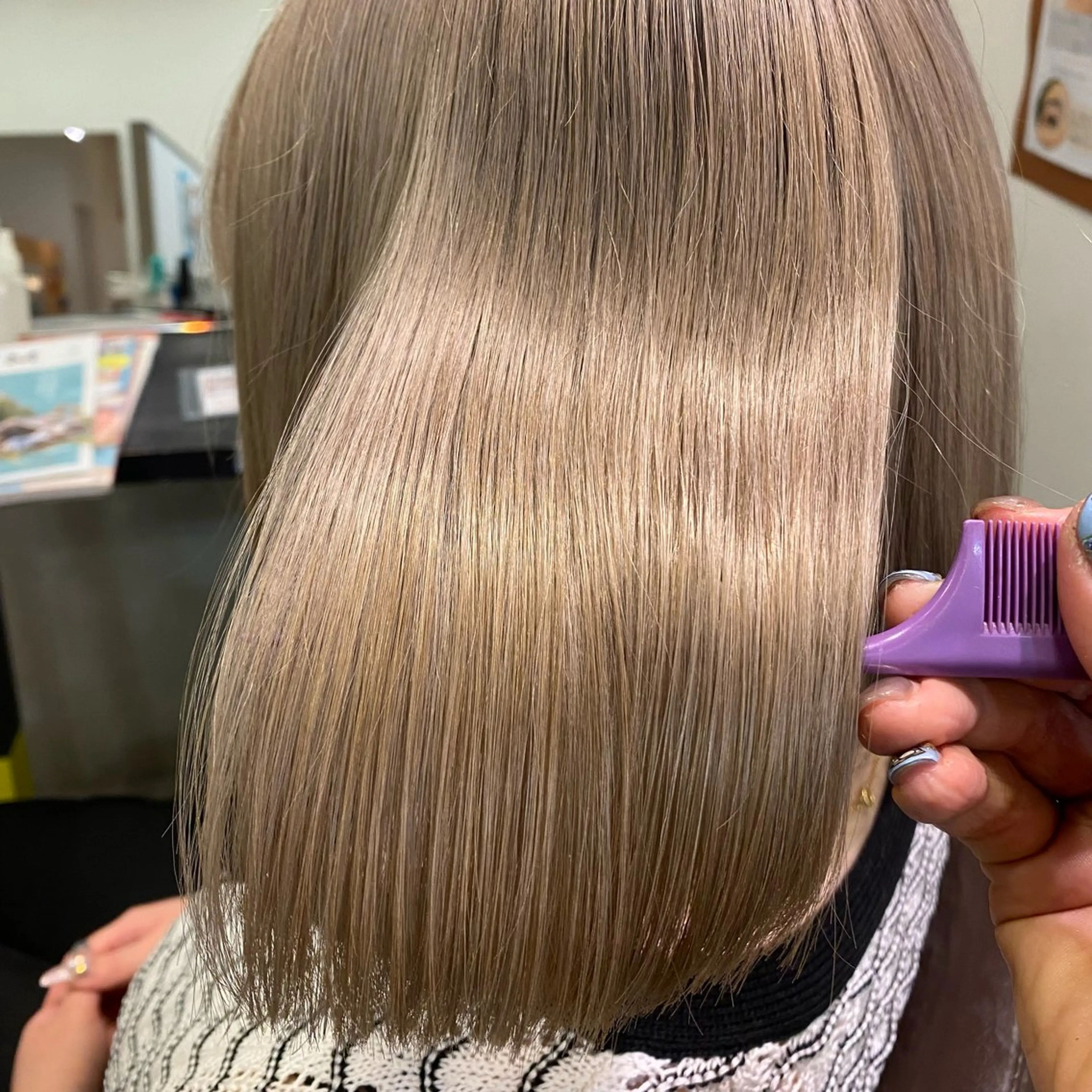 ショート カラー 惣木 菜穂のヘアスタイル