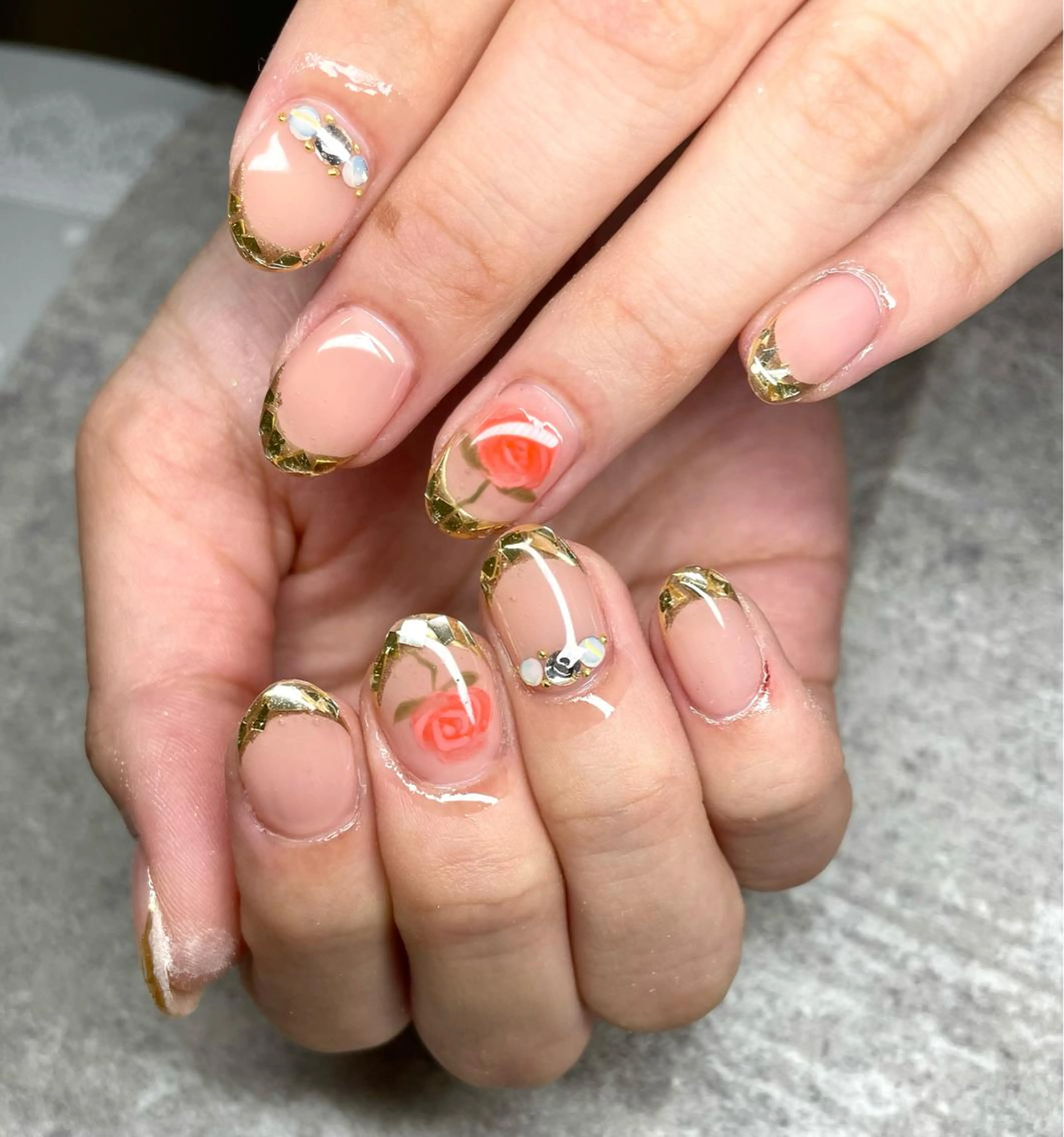 ネイル フットネイル フレンチネイル ジェルネイル 韓国ネイル マグネットネイル ハンドネイル nail salon fee（フィー）のネイルデザイン