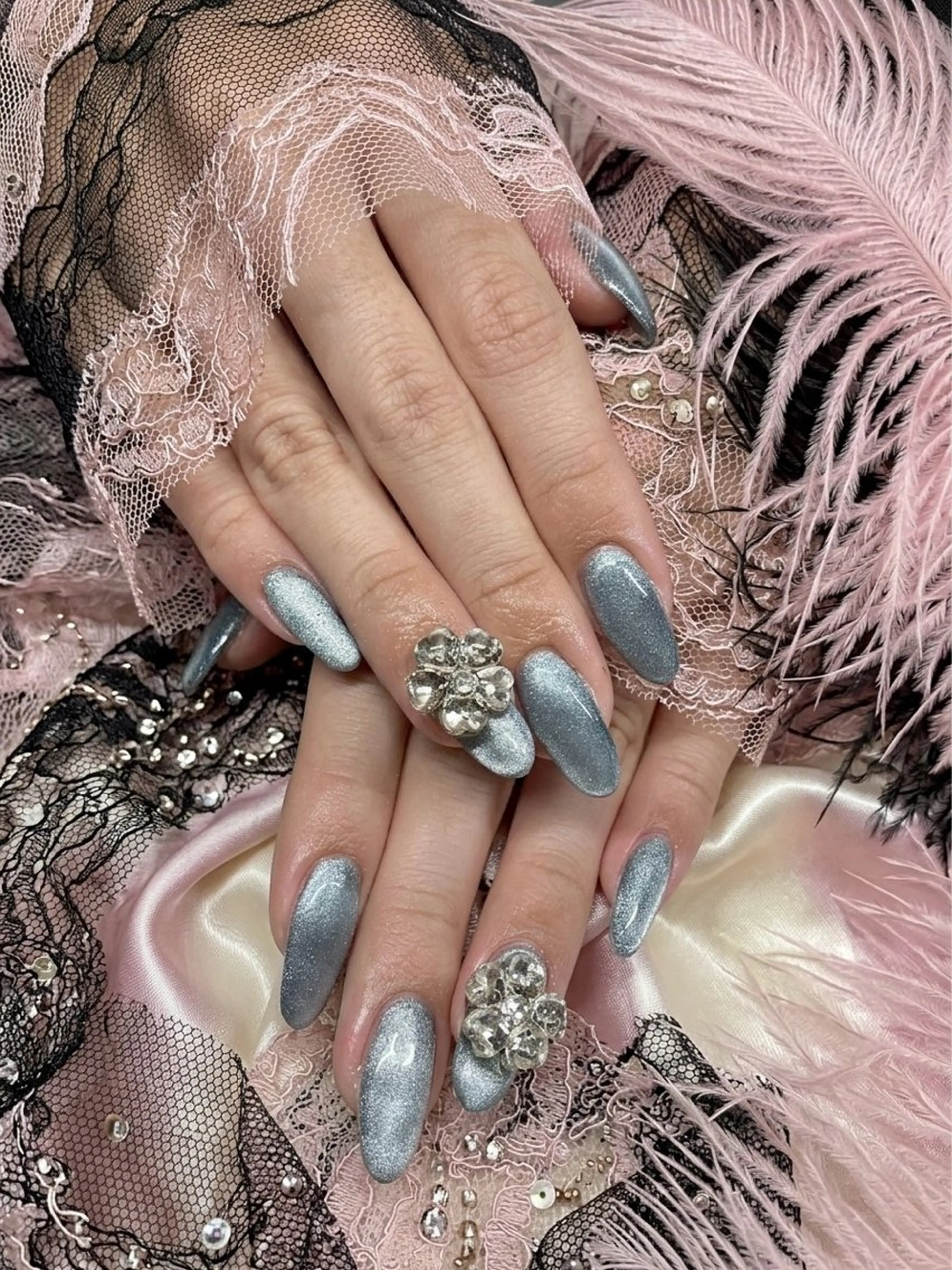 ネイル フラワーネイル キラキラネイル ラメ(グリッター) マグネットネイル ワンホンネイル ハンドネイル TUNEHA堂 (チュネハドウ)のネイルデザイン