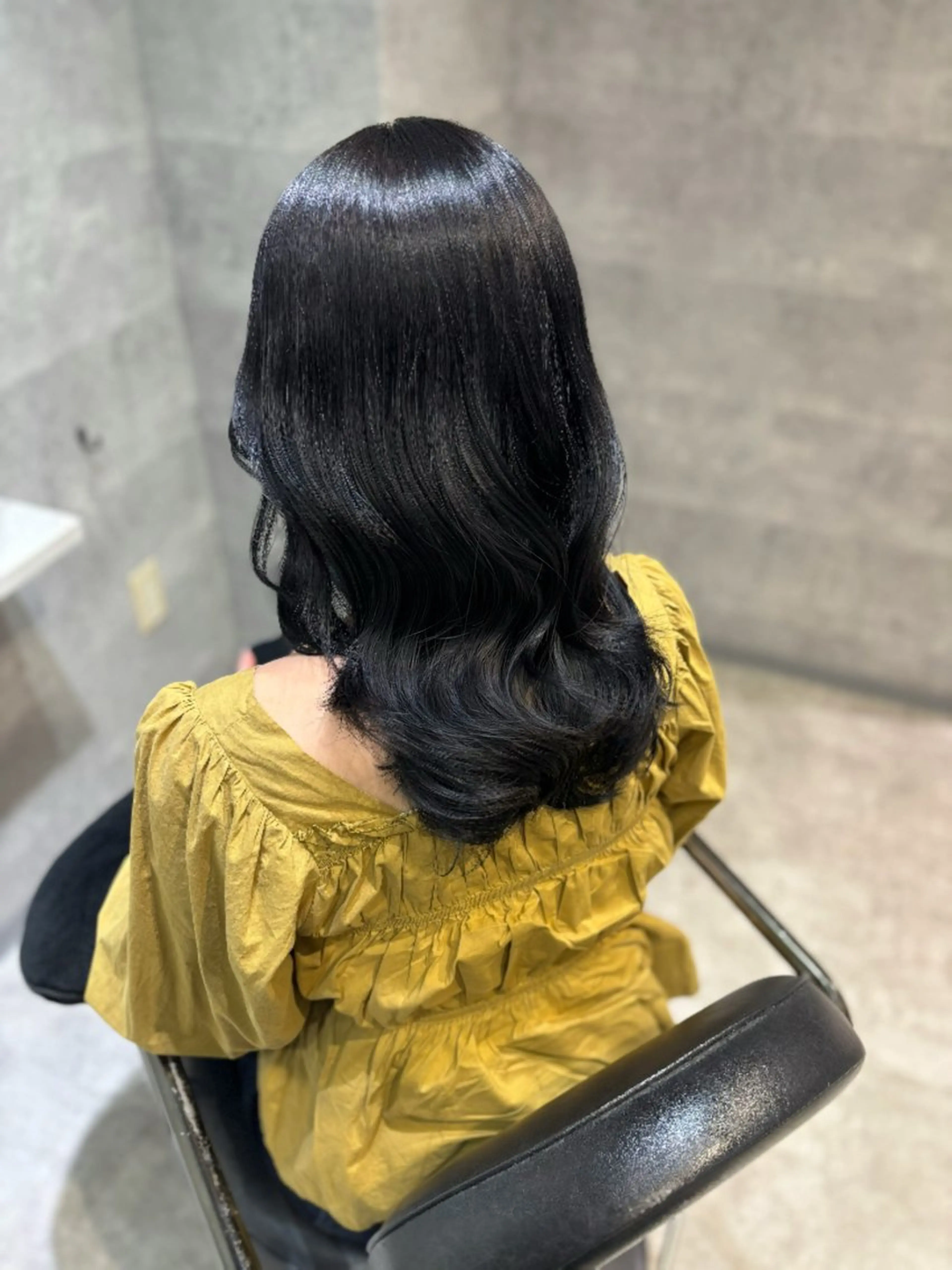 セミロング カラー ヘアカラー 青木 奏楽のヘアスタイル