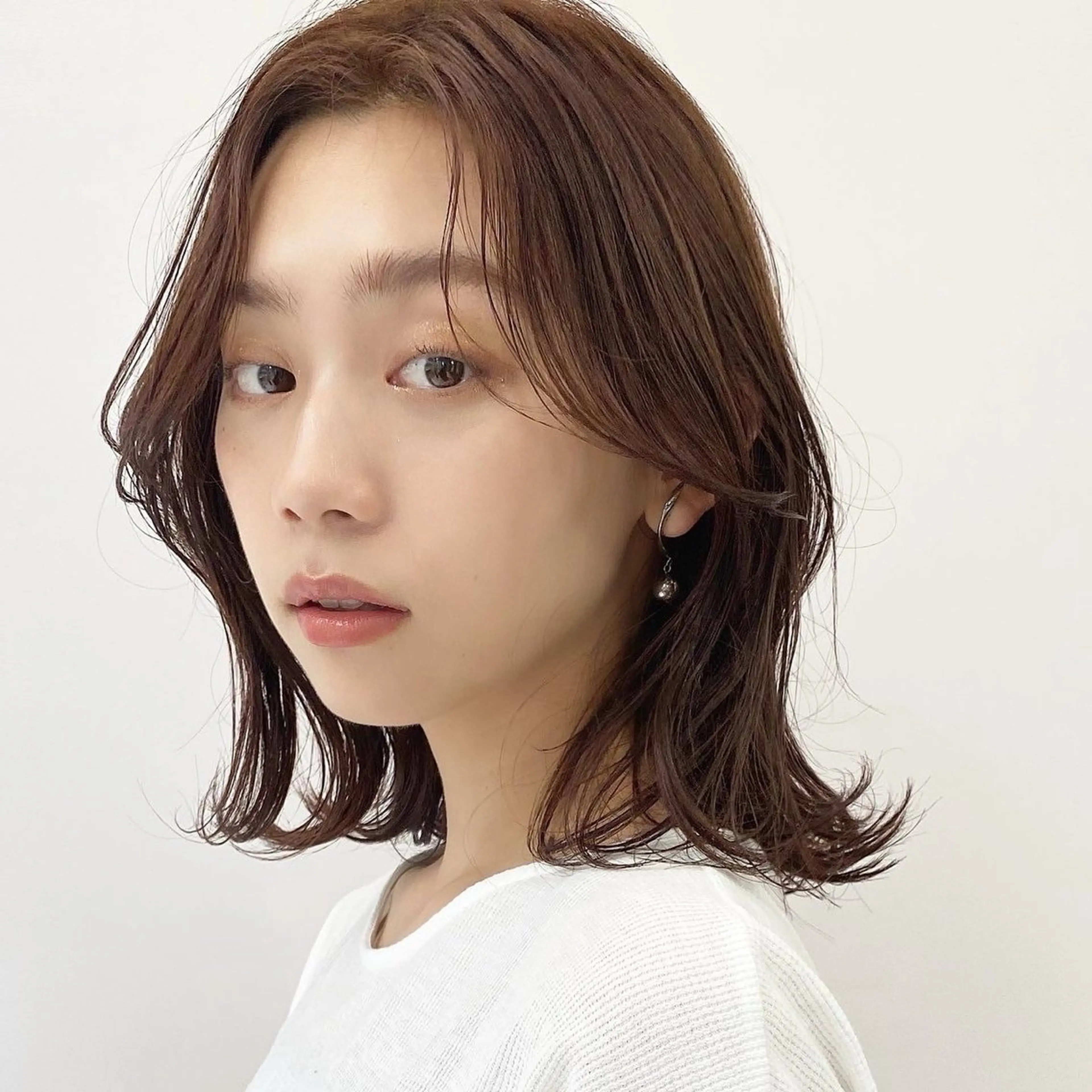 ミディアム カラー くびれヘア COALL nex the salon所属・Riria✨ 透明感カラーのヘアスタイル