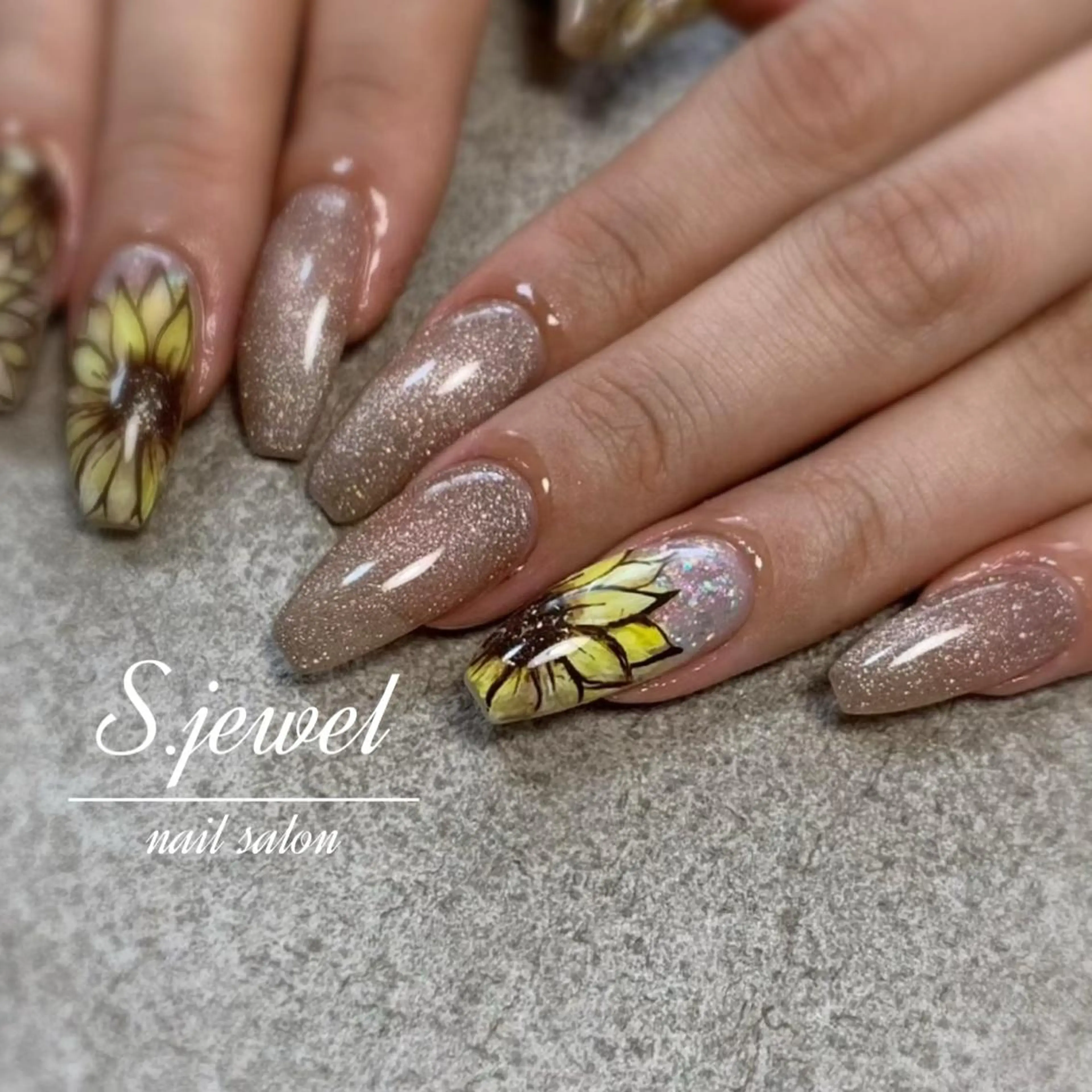 ネイル ハンドネイル S♡JEWEL所属・S. JEWELのネイルデザイン