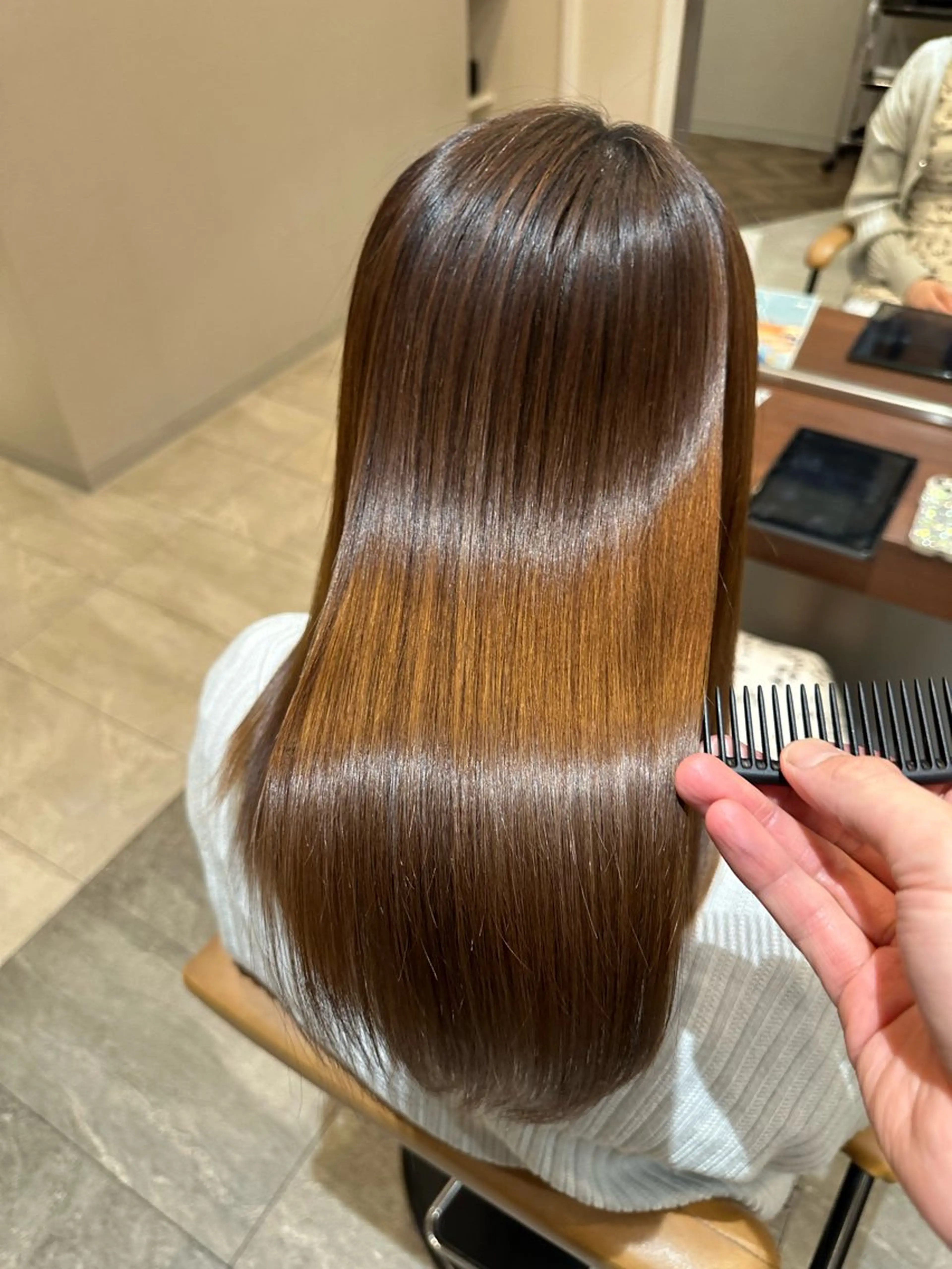 ロング AQs(エイクス)所属・藤田 久美子のヘアスタイル