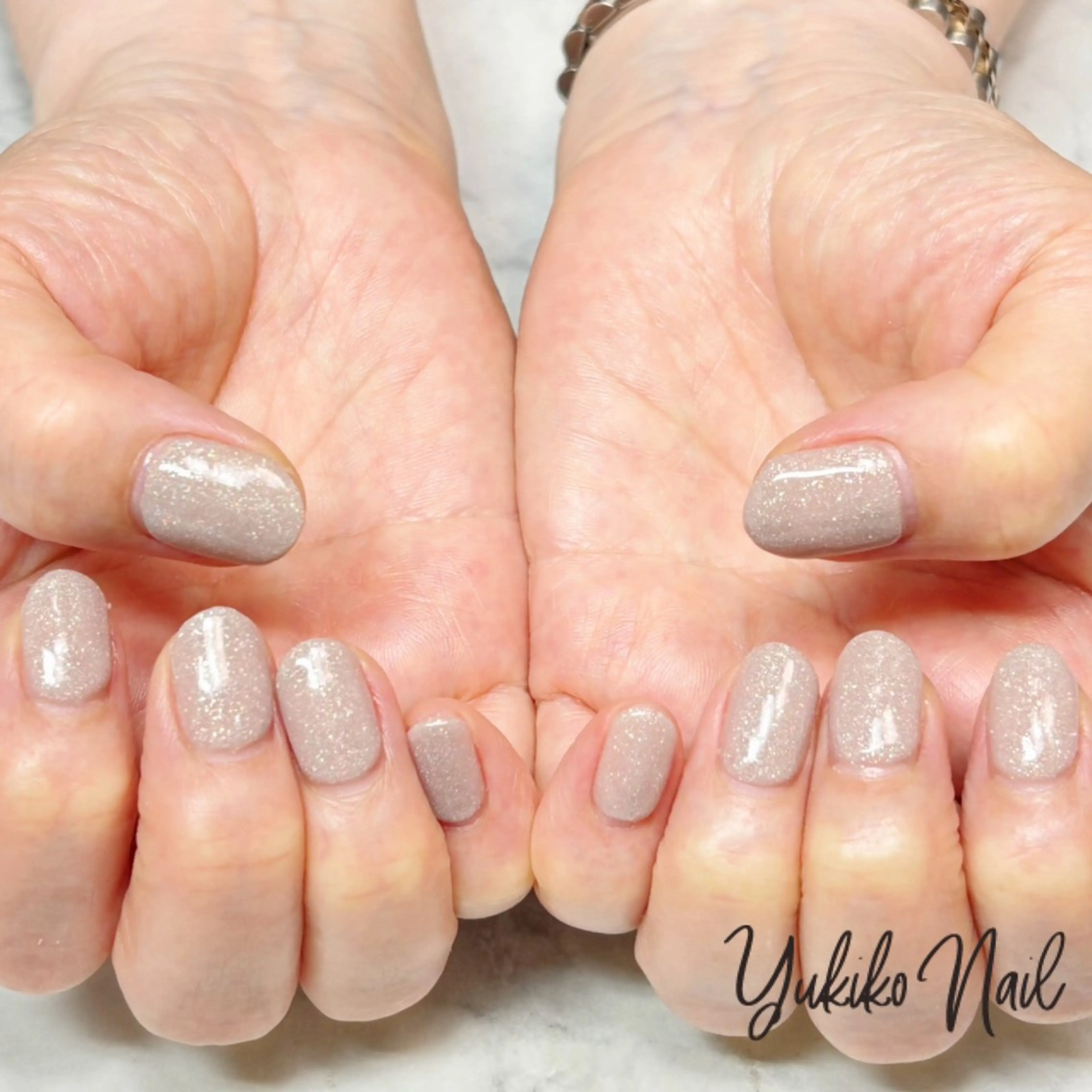 ネイル キラキラネイル オフィスネイル ワンカラーネイル ハンドネイル ユキコ ネイルのネイルデザイン