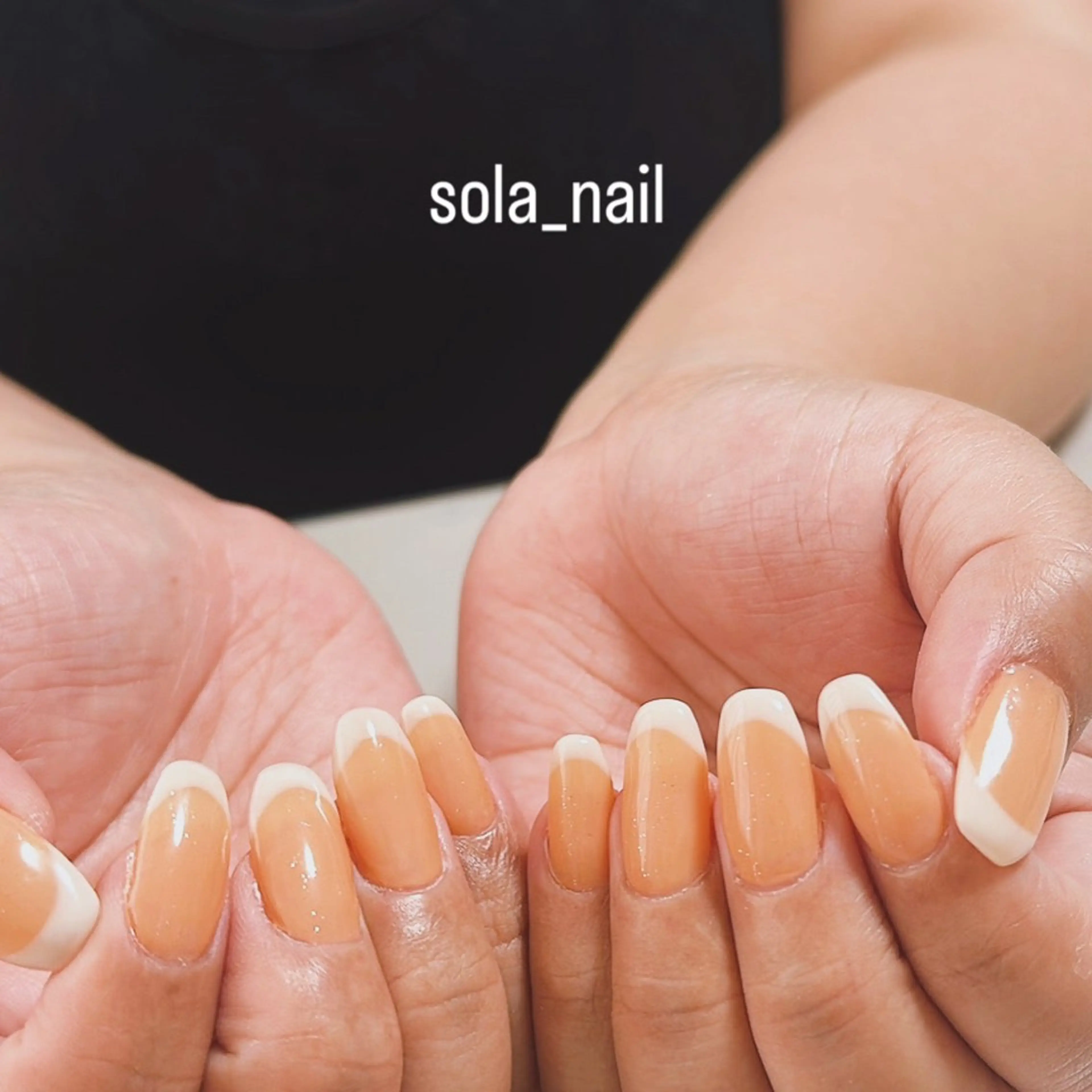 ネイル フレンチネイル オフィスネイル オレンジ シンプルネイル ホワイト solanail所属・sola nailのネイルデザイン