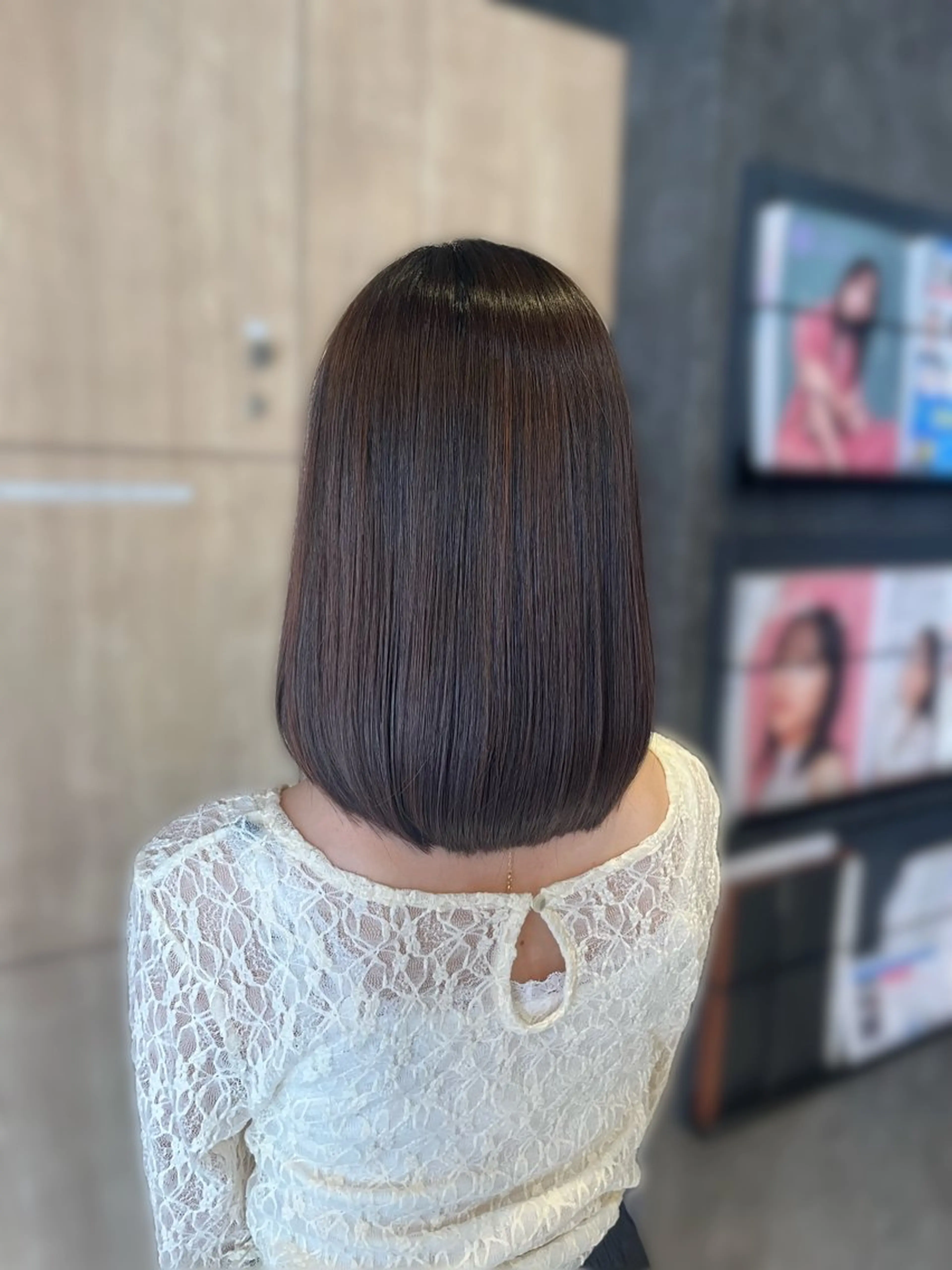 ミディアム FRAPPE Annaのヘアスタイル