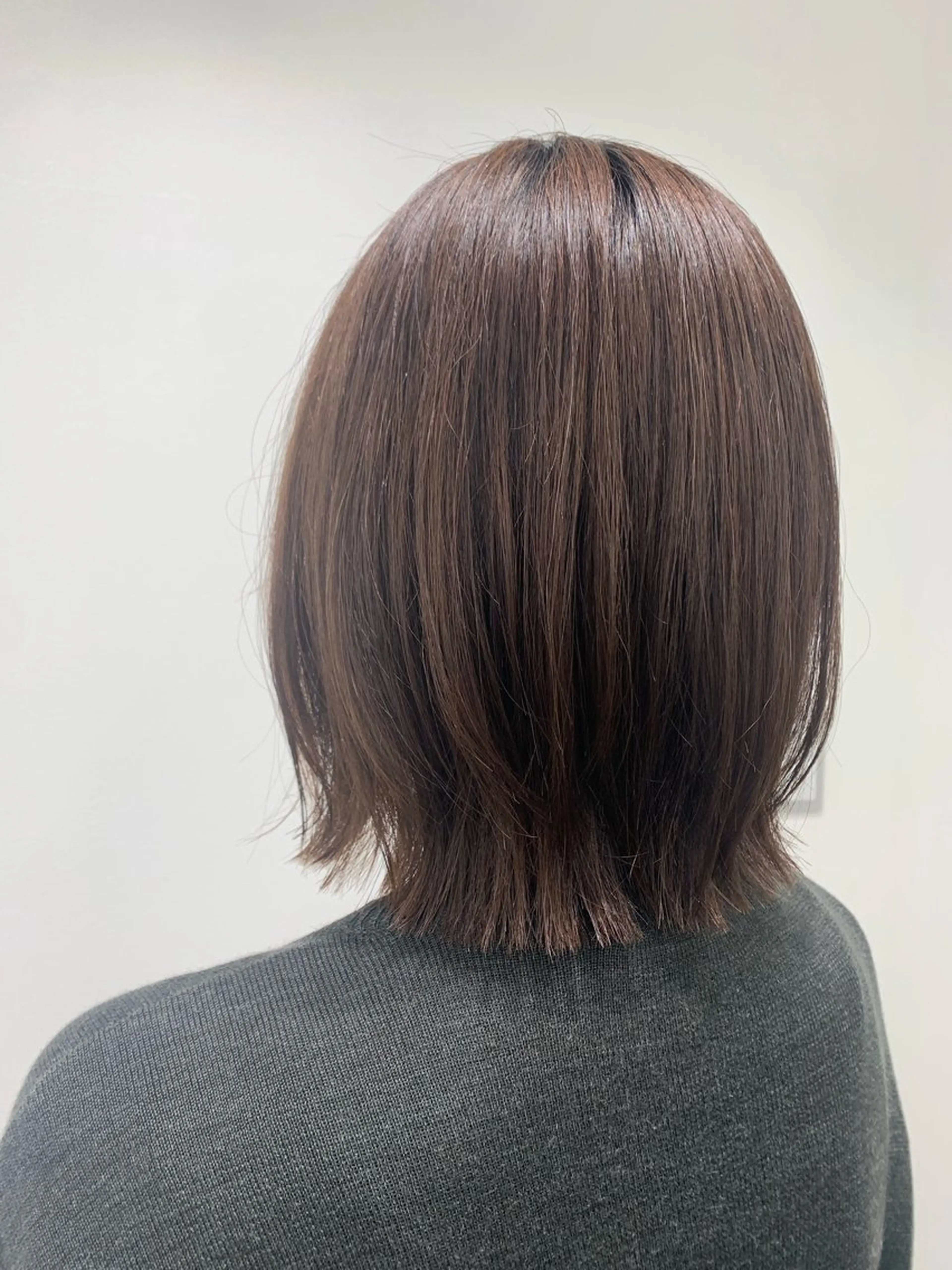 ミディアム レイヤーカット Rina🪄 韓国風レイヤーcutのヘアスタイル